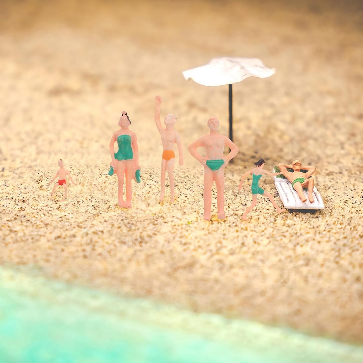 75 Scale Small People Figures for Architectural Diorama Model Train Scenery Poolside Scene Accessories Style