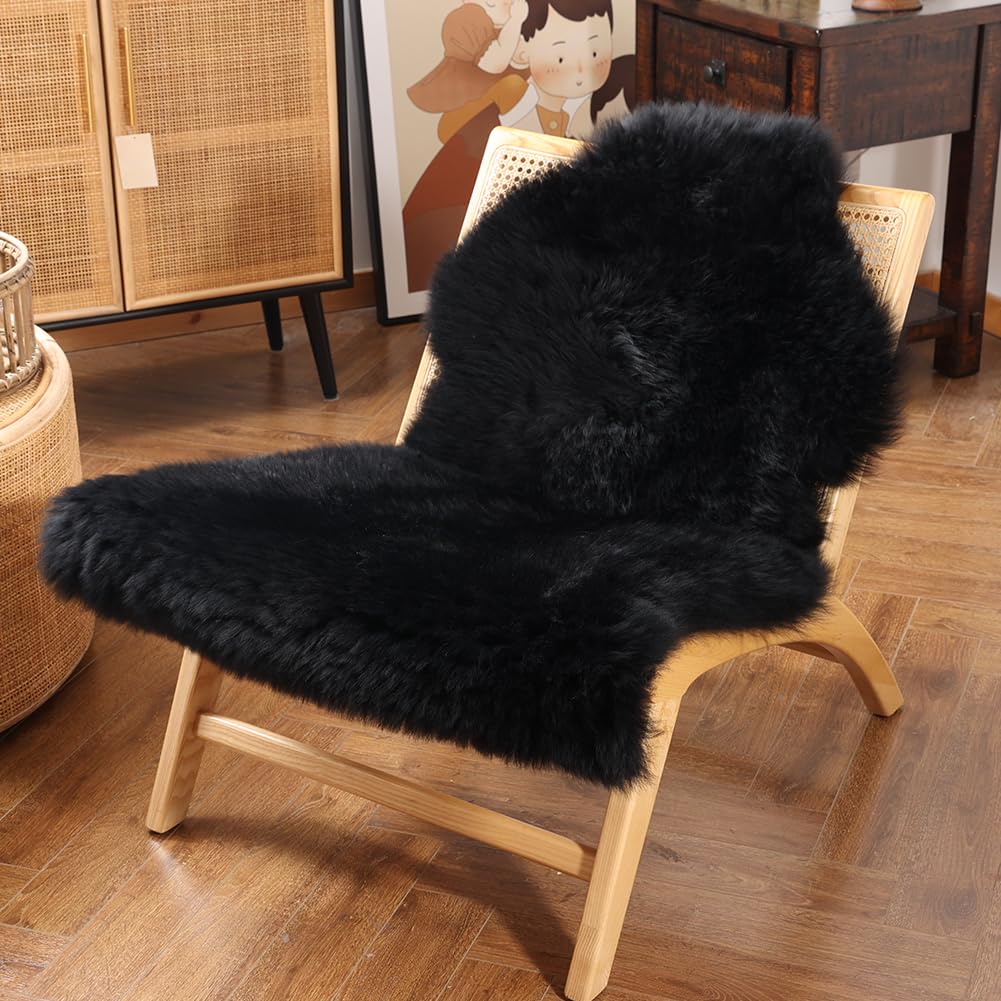 Premium Genuine Fur Sheepskin Rug Real Australia Sheepskin Natural Luxury Fluffy Lambskin Fur Area Rug Seat Covers for Kids Bedroom Sofa Chair Cover (Black, Single Pelt/2ft x 3ft)
