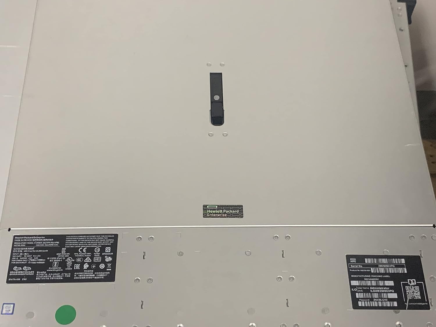 HPE ProLiant DL380 Gen10 24 SFF Server Xeon 4108,64gb,8 x 1TB,1 x 800psu,P408i,Rails (Renewed)