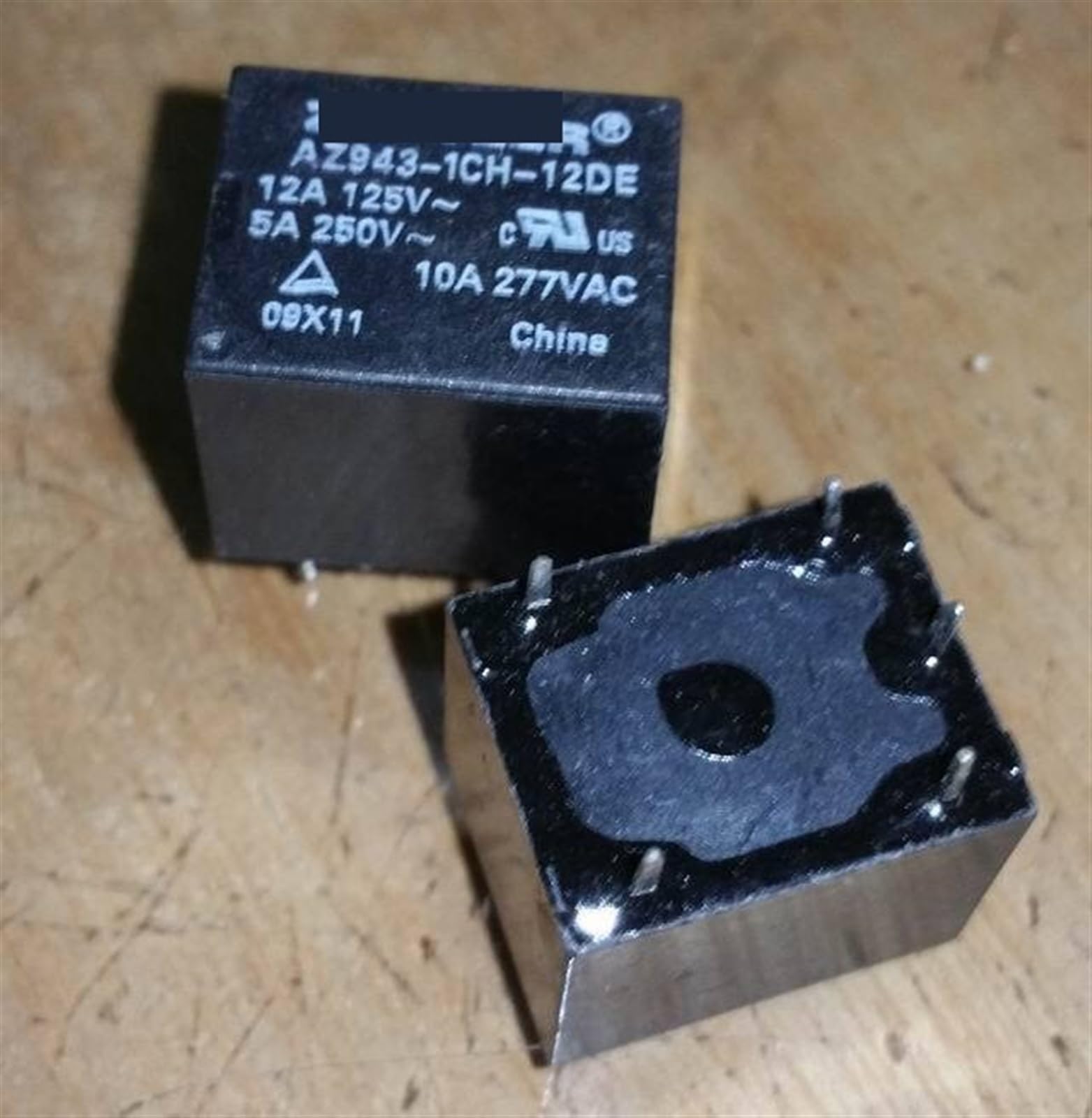Relé 5 pines AZ943-1CH-12DE de 12V con conmutación de alta capacidad para PCB T73-1C 3