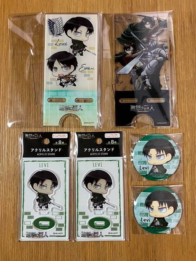 進撃の巨人 リヴァイ 誕生日記念 アクリルスタンド 缶バッジ 進撃の巨人 リヴァイ 誕生日記念 アクリルスタンド 缶バッジ
