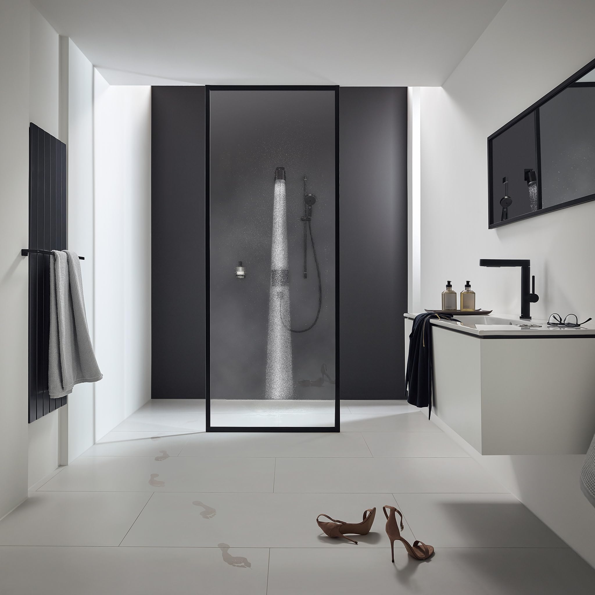 Amazon.co.jp: hansgrohe Pulsify 4インチ シャワーヘッド モダン 1