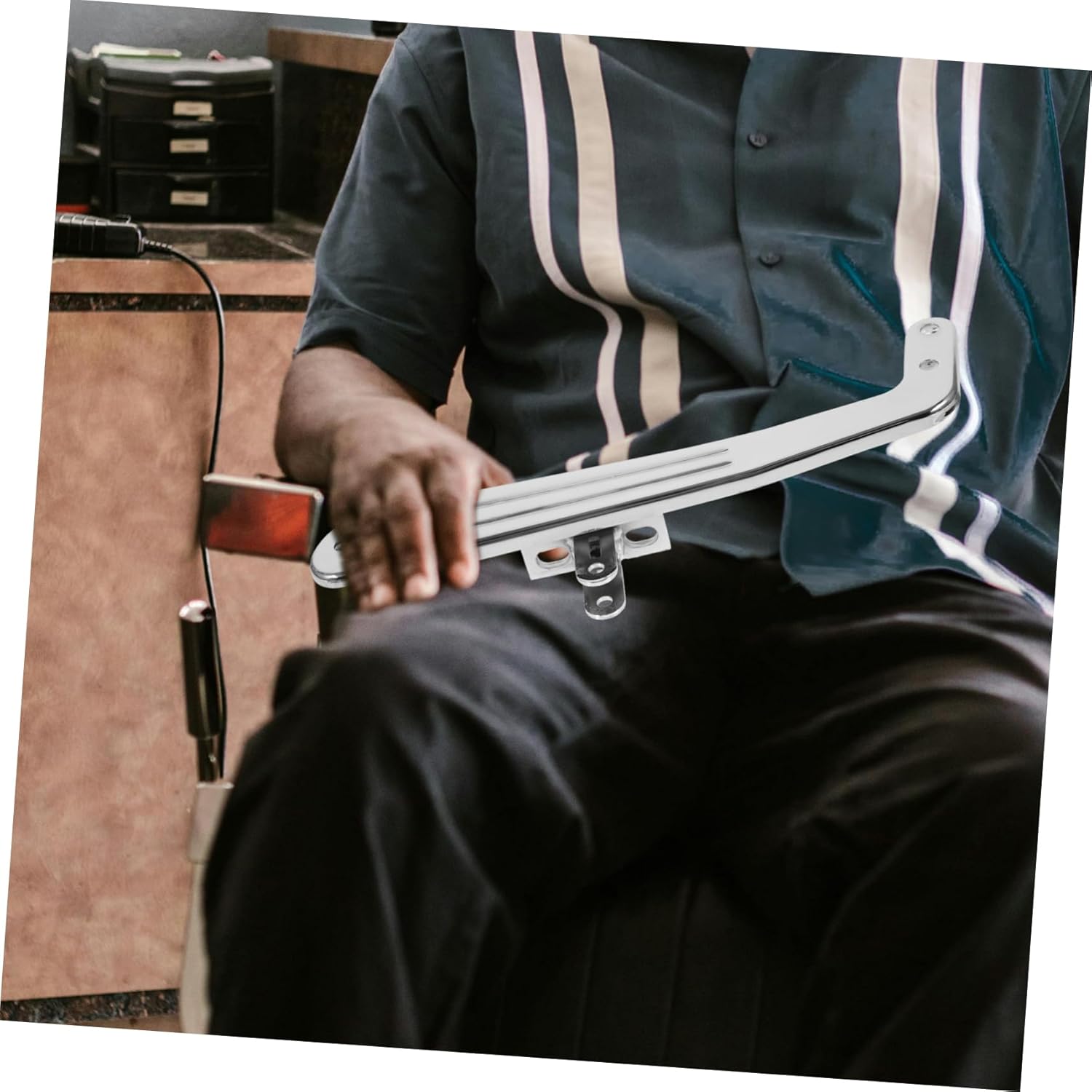 2pcs Sturdy Armrests for Barber Chairs Arm Rest Replacement Sleek Design for Salon Decor Essential Barber Shop Accessory Wear Resistant Practical