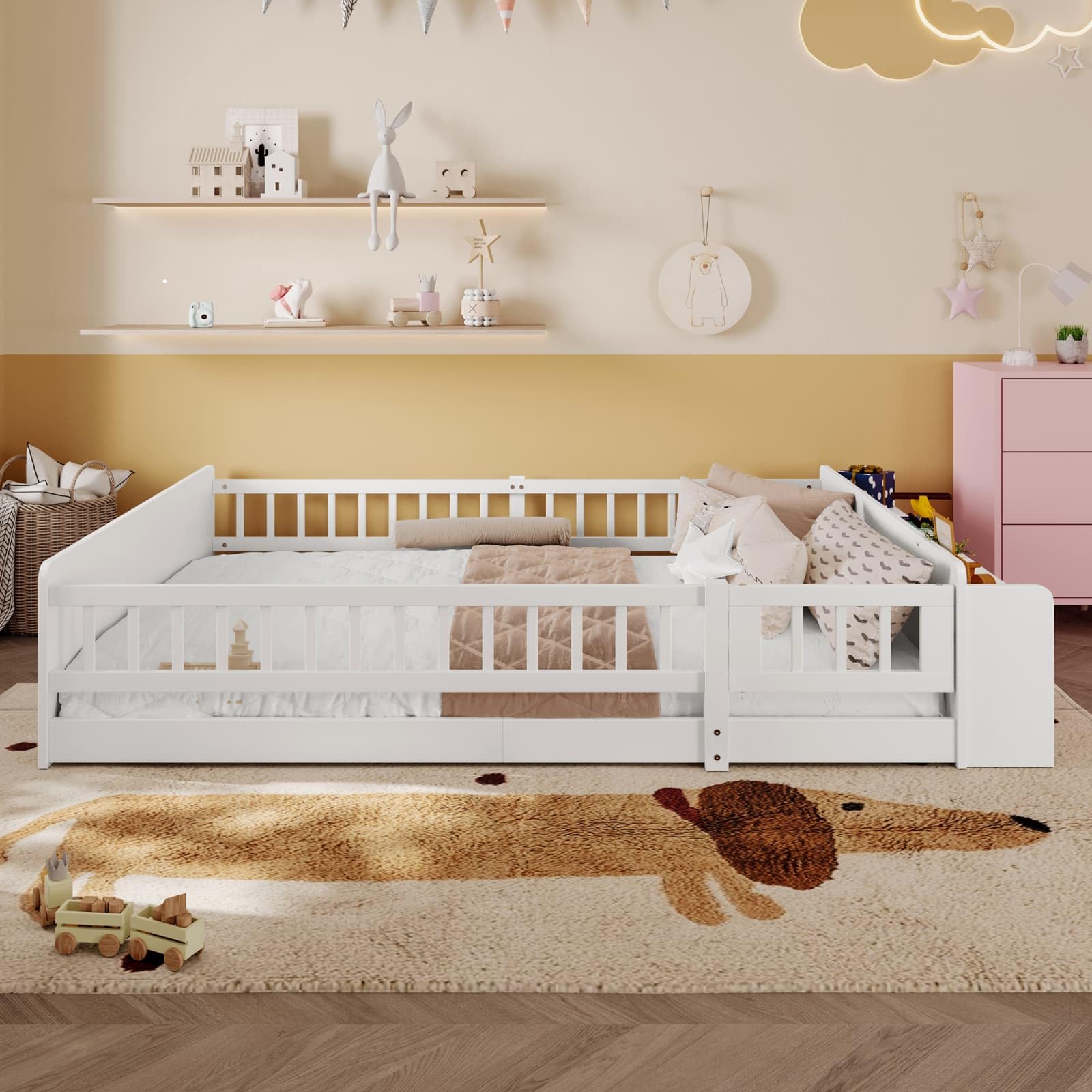 KOMHTOM Lit Enfant en Bois avec Rails de Sécurité et Porte, Cadre de Lit Blanc avec Rangement Ouvert et Sommier à Lattes(sans Matelas) (140x190 cm)