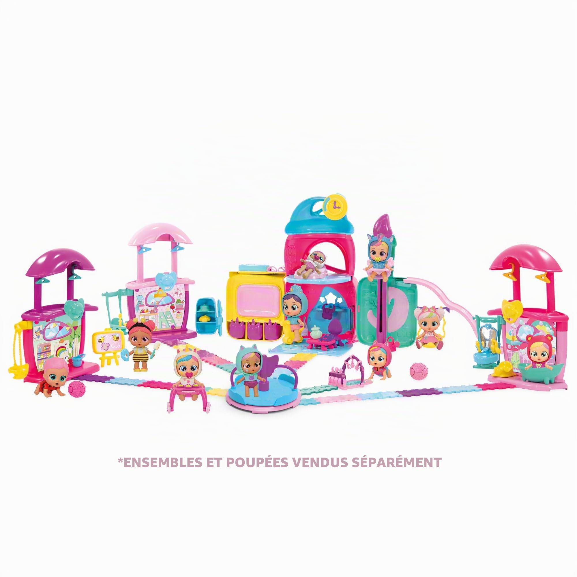 Cry Babies Playtime Jenna's Day Care, Maison de Poupées Day Care, Playset avec Un Personnage Exclusif, 18+ Accessoires et Surprises, Pleure de Vraies Larmes, Jouet Cadeau pour Enfants de 4 à 6 Ans