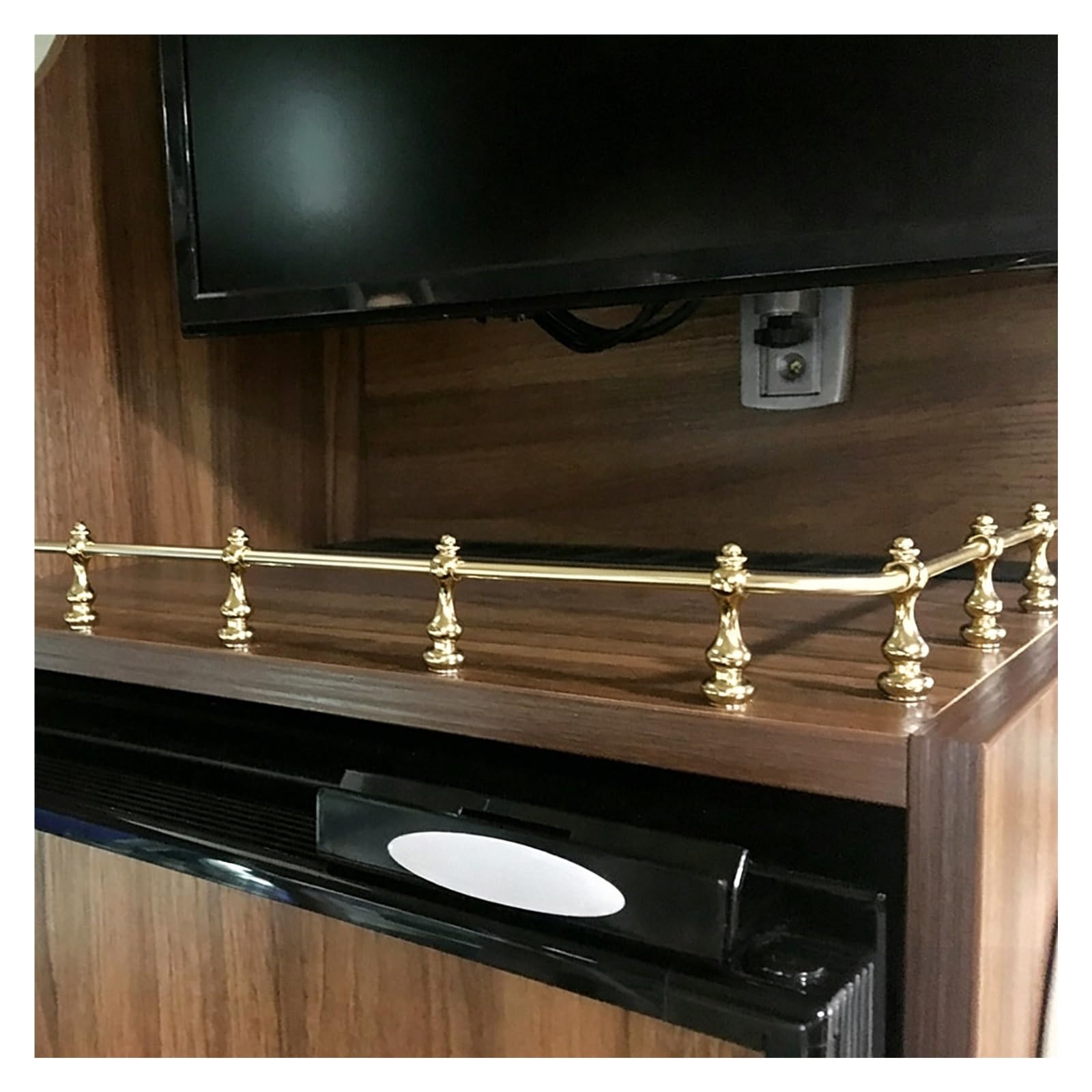 ERRULAN Shelf Guard Rail Fence Set for Bookshelf/Wooden Racks, Aluminum Round Tube Barrier Decorative Rod, Minimalist Anti-fall Gallery Railing Bar(Gold,66cm/26in)