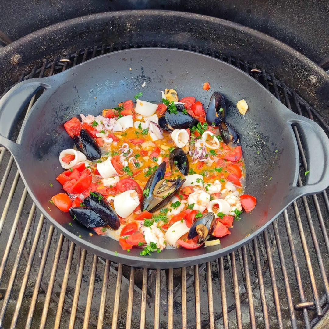 WELL GRILL Gusseisen Wok für Gasgrill Weber Gourmet BBQ System und Weber 57cm Holzkohlegrill, Wokpfanne Hähnchenbräter für Saftige Grillhähnchen BBQ Zubehör