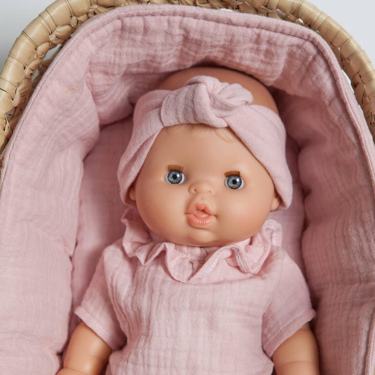 WOOKIDS Capazo de Mimbre para muñecas Bobble Rosa