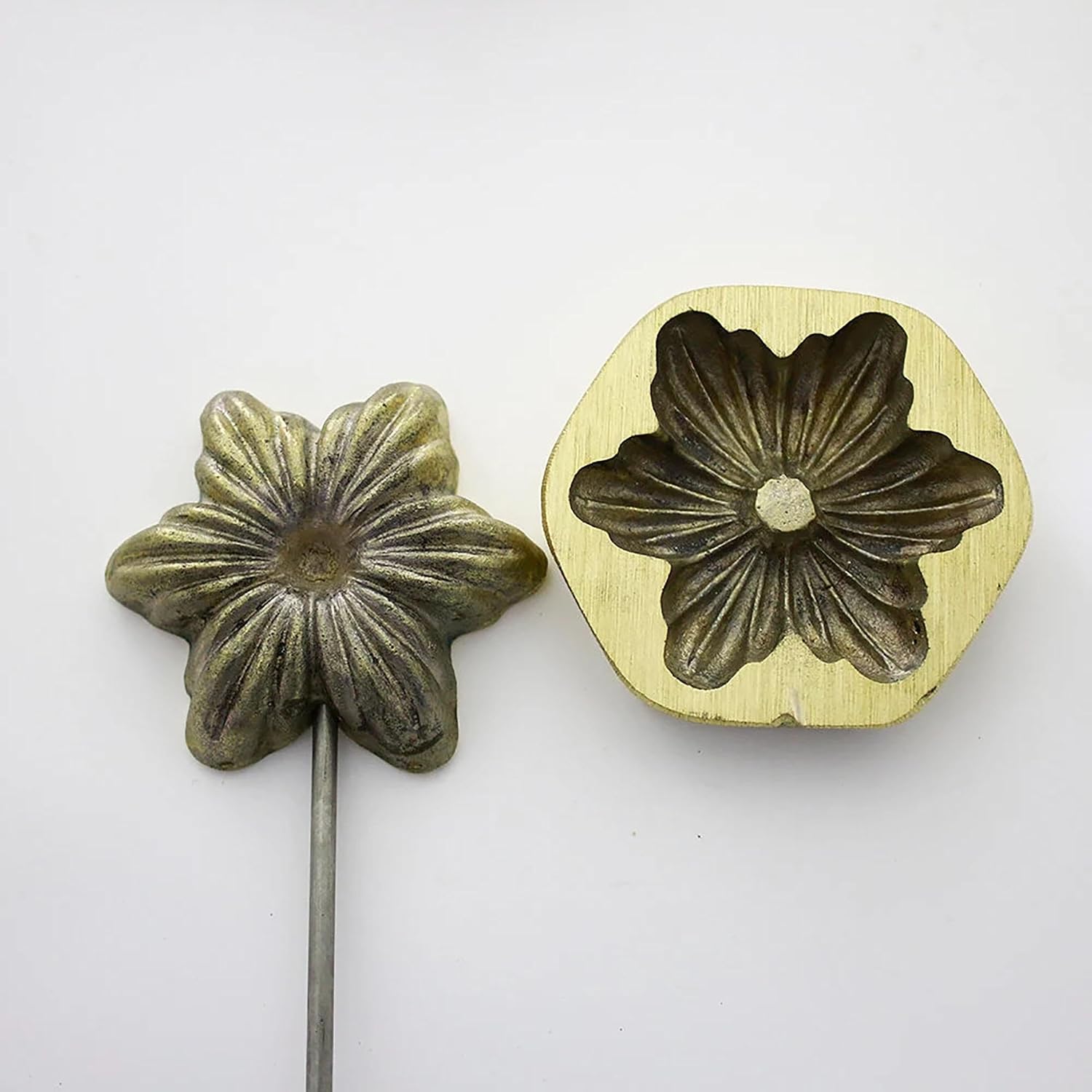Flower Making Iron Mold | 7cm x 7cm Petal & Leaf Embossing Tool for DIY Fabric & Silk Flowers