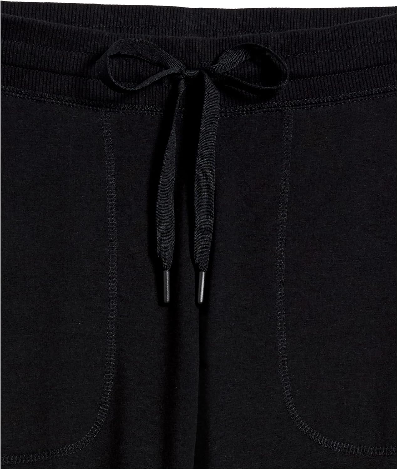 Amazon Essentials Women's Relaxed-Fit Studio Terry Capri Jogger Pant Medium Black