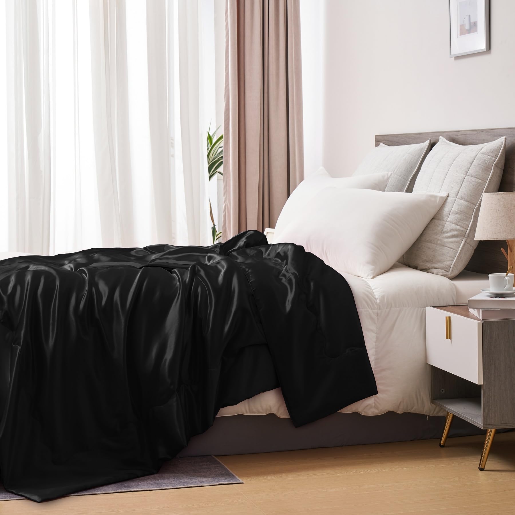 Satin Decke 150x200 Schwarz Sofadecke Kühlende Seidige Seide Sommerdecke Leicht Weich Luxus Glatt Glänzend Satin Tagesdecke Kuscheldecke für Bett Sofa Couch Schlafzimmer Büro Reisen