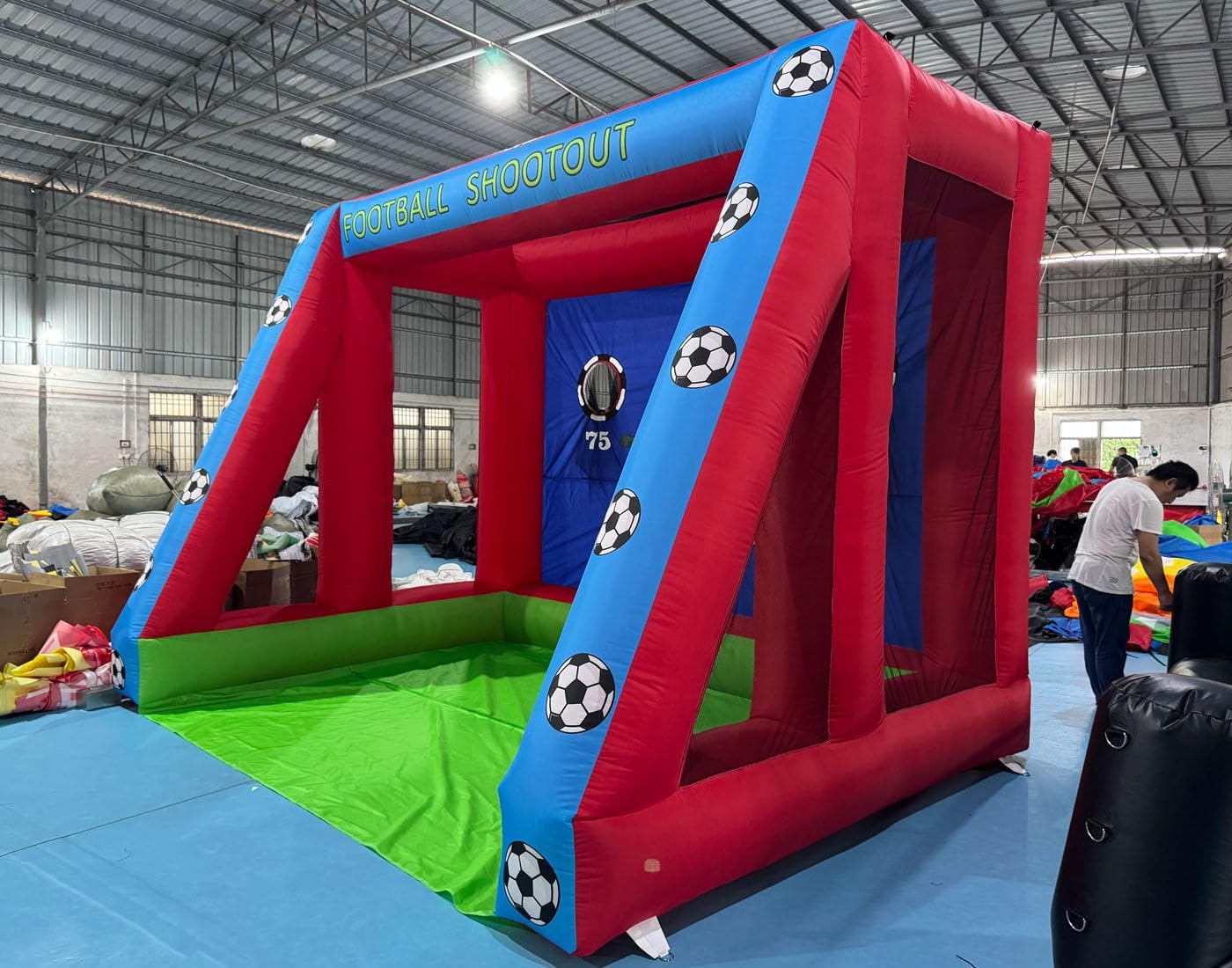 Carnival Inflatable Football Shootout Soccer Target Tossing Goal Inflatable Soccer Goal Soccer Kick Shooting Game Inflatable Football Gate Target with Blower