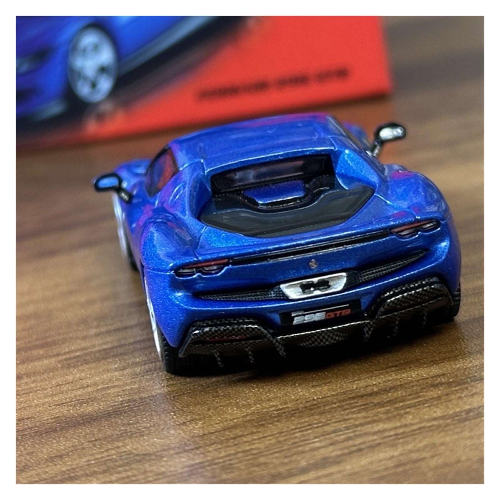Metallo Scala Replica 1 64 Per Ferrari 296 GTB Blu Corsa Lega Berlina Modell Auto Da Collezione Wagon Giocattolo Per Gli Amanti Delle Hobby Veicoli Giochi Set