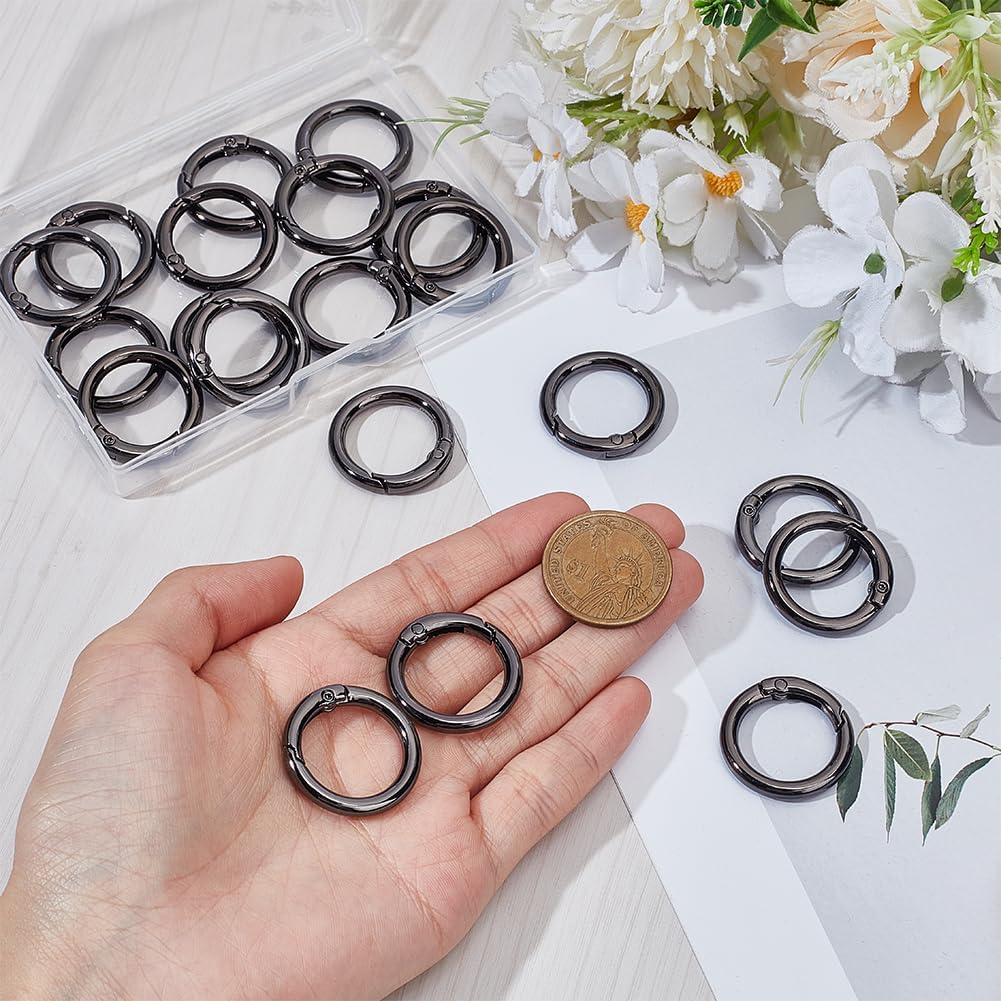 Beebeecraft 1 Box 20Pcs Metal Spring O Rings Round Carabiner Clasps Circle Gunmetal Alloy Trigger Gate Open Snap Hooks Clips Buckles for Purse Bags Lanyards Keychains Jewelry Making DIY Crafts