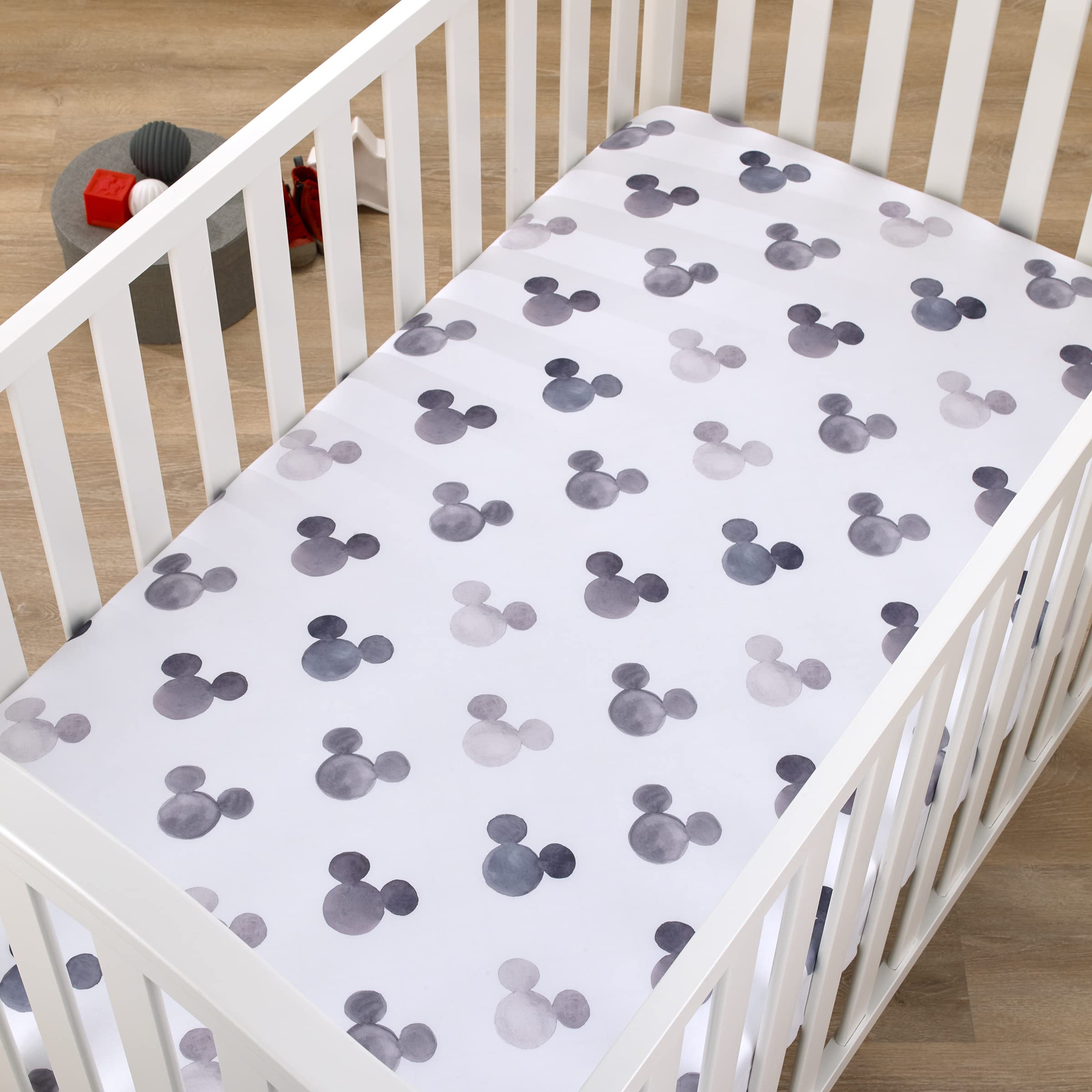 Disney Mickey Mouse - Lenzuolo con angoli per culla in poliestere con orecchie di Topolino, colore: nero, bianco e grigio