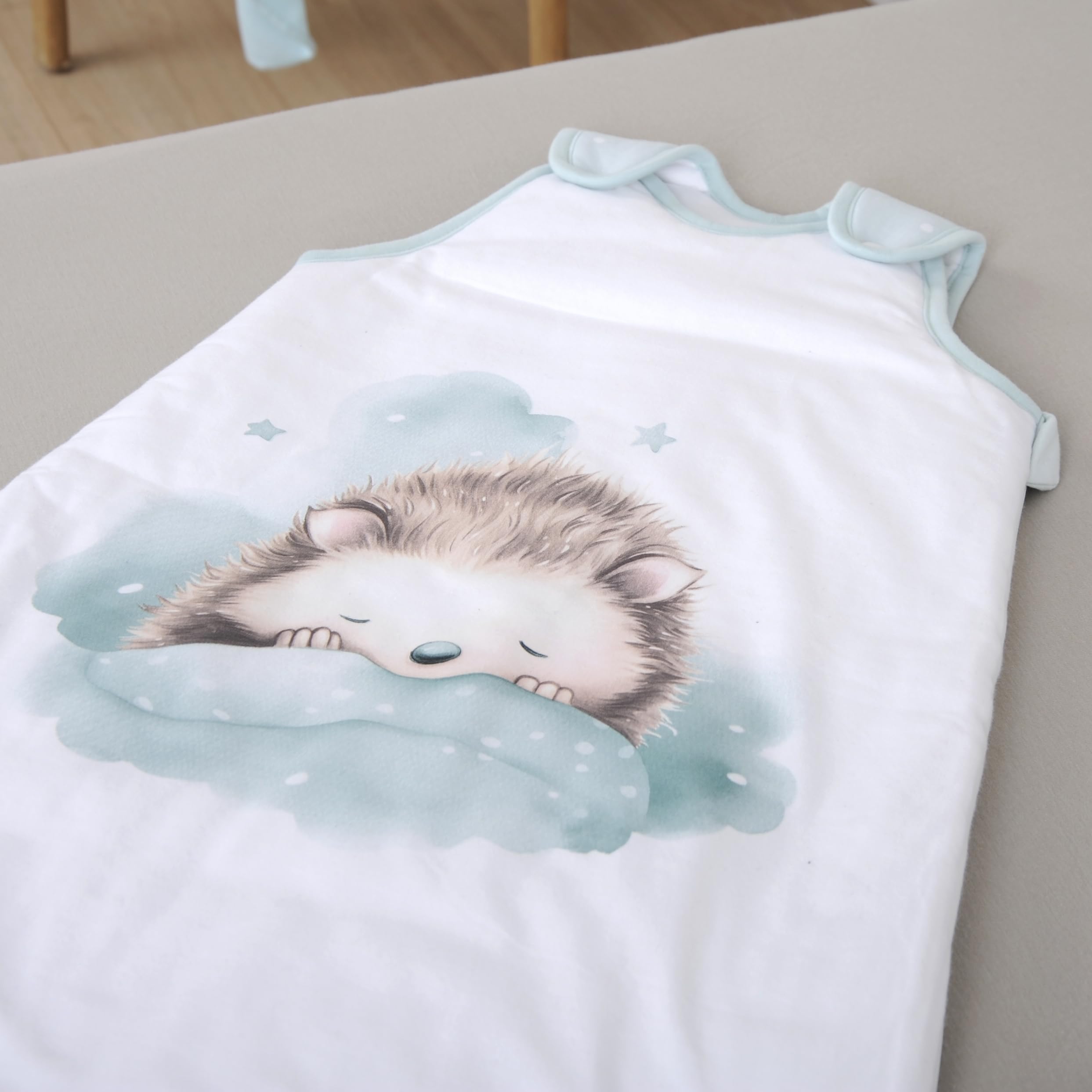 Herding babybest Gigoteuse bébé, Petit hérisson, 70 cm, Fermeture Zippée Latérale et Boutons-Pression, Extérieur 100% Coton, Garnissage : 100% Polyester, Weiß, Grün