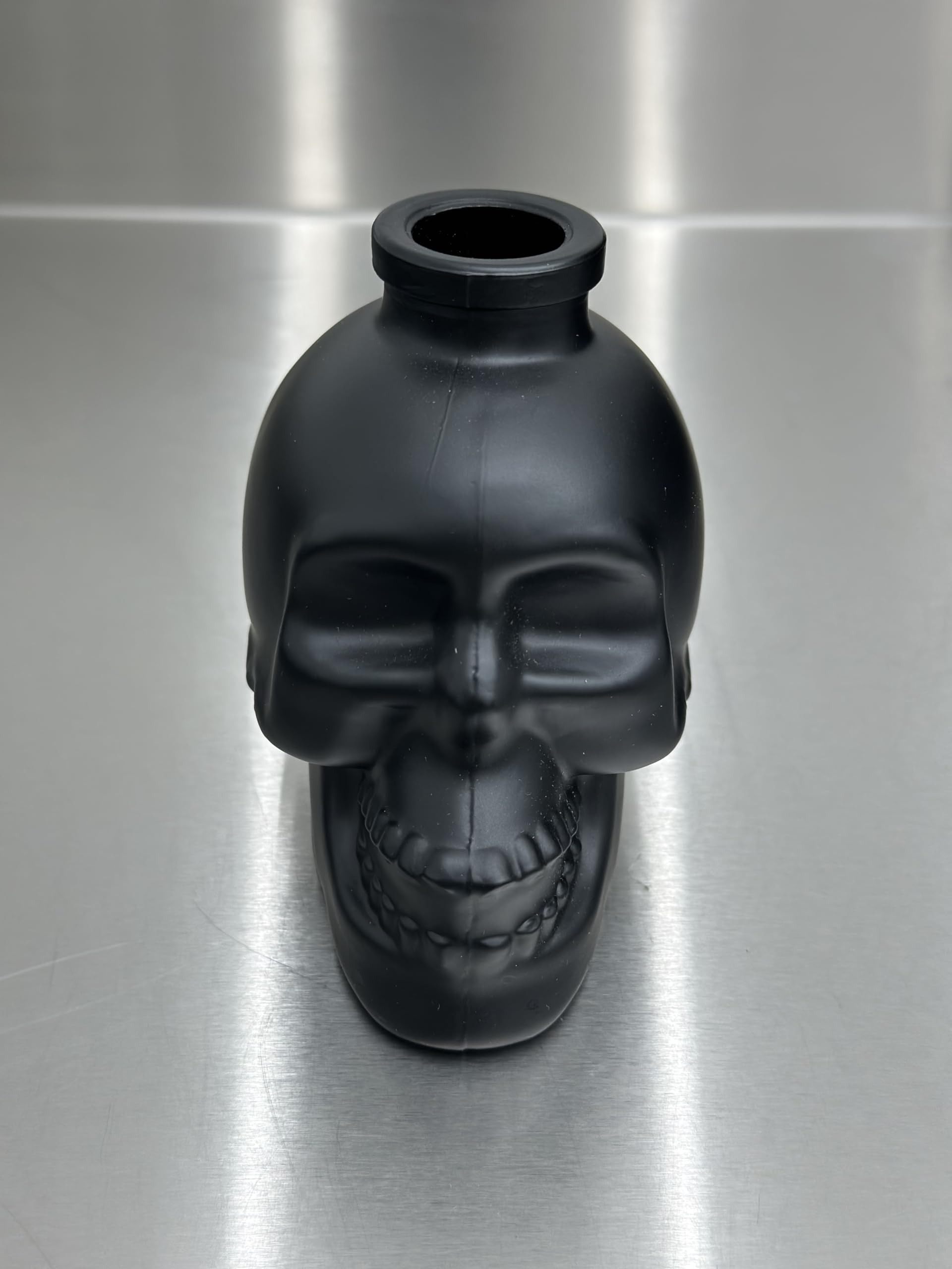 Unique 6oz Skull Diffuser Vessel, Matte Black Glass Bottle, Ideal for Masculine Decor and Halloween