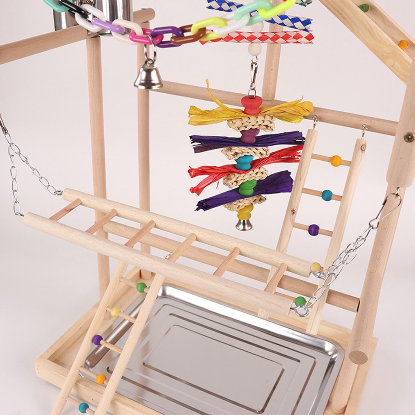 Parco giochi per pappagalli, grande palestra progettata per far divertire e divertire gli uccelli, con facili opzioni di pulizia. Parco giochi per