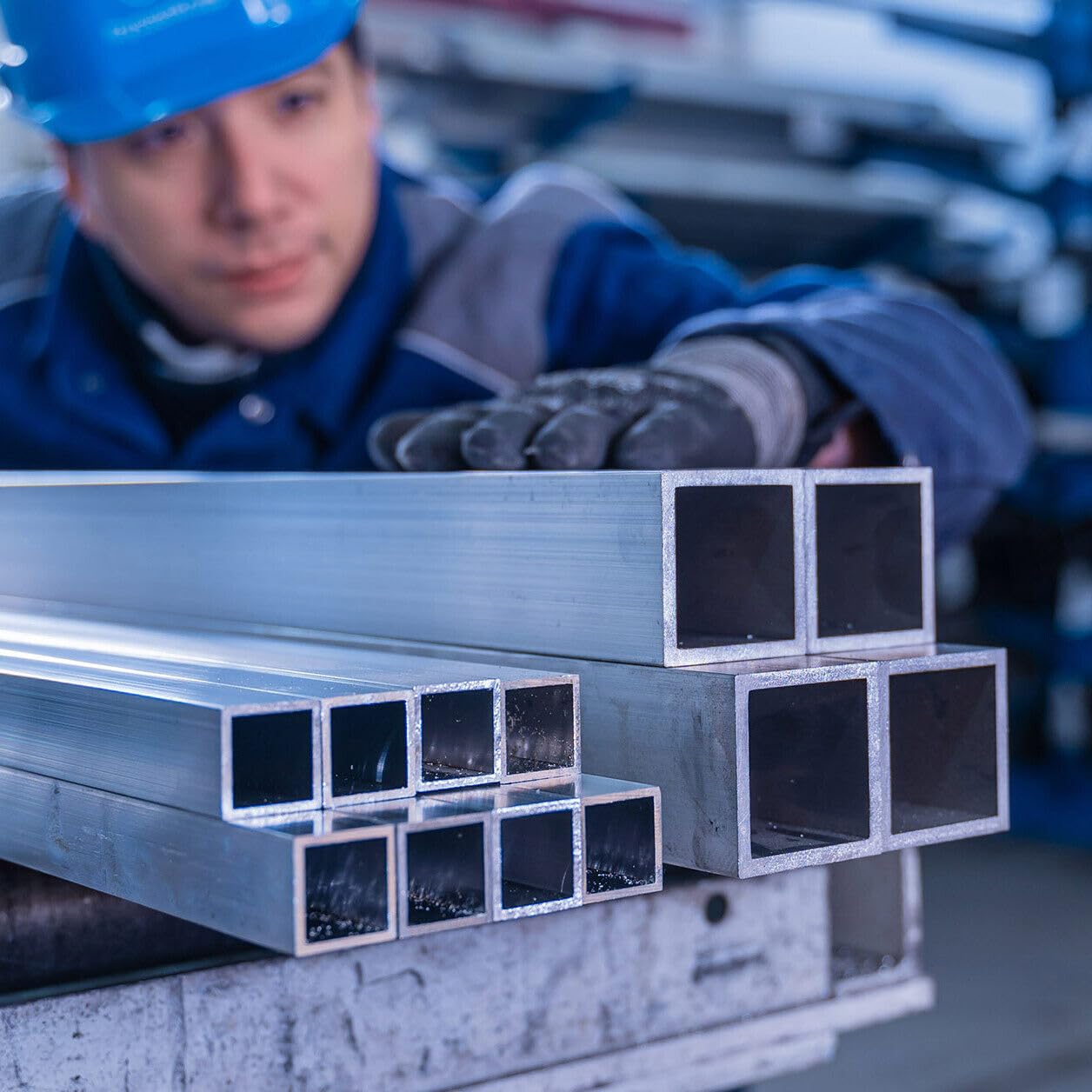 thyssenkrupp Vierkantrohr Aluminium 50x50x4 mm – 1500 mm Alu Kastenprofil | Aluminium Vierkantrohr EN AW-6060 | leicht, stabil & vielseitig einsetzbar