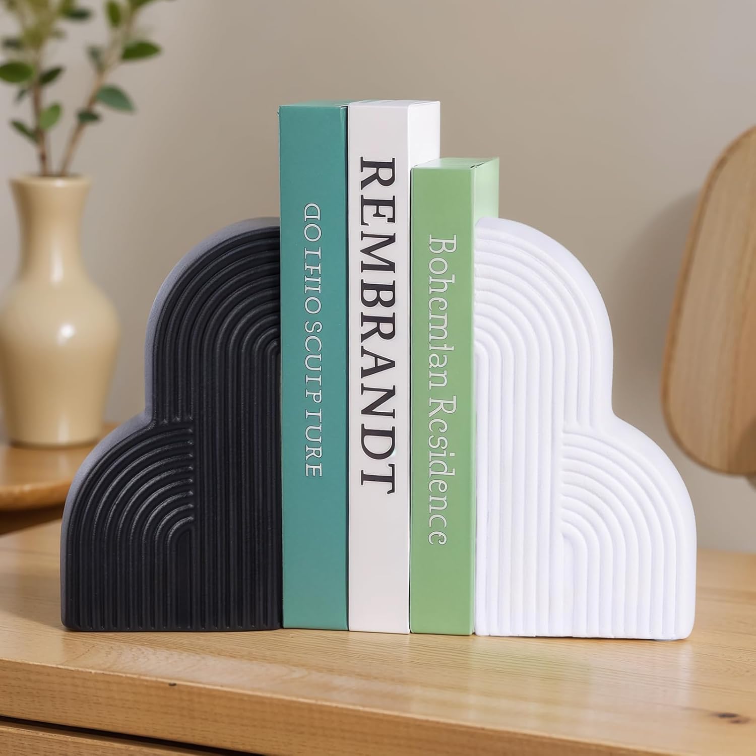 Black and White Decorative Bookends for Shelves Set of 2 – Heavy Duty Resin Book Ends, Modern Minimalist Geometric Book Stoppers for Heavy Books, Boho Aesthetic Shelf Decor for Home, Office, Library