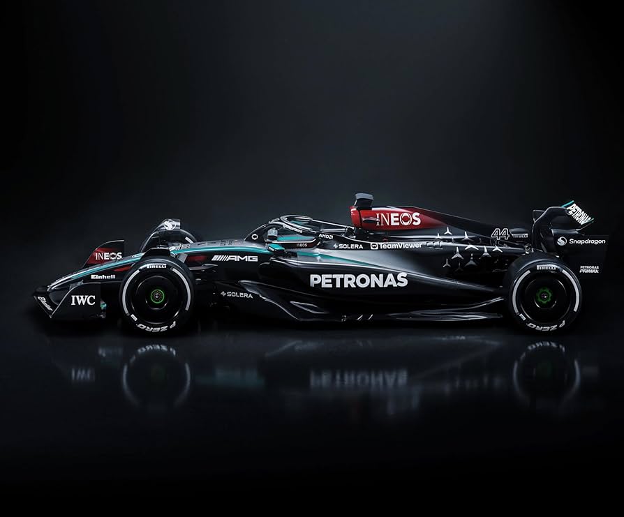 ミニカー Mercedes GP Petronas Amazon.com: RACE MODEL Mercedes AMG Petronas F1 W15 Grand