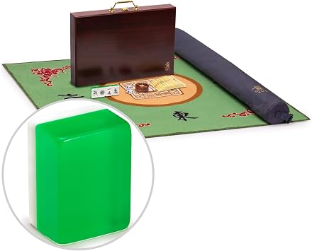 Yellow Mountain Imports Mahjong Bundle - Chinese Mahjong Game Set, Emerald and Green 31.1-inch Table Cover