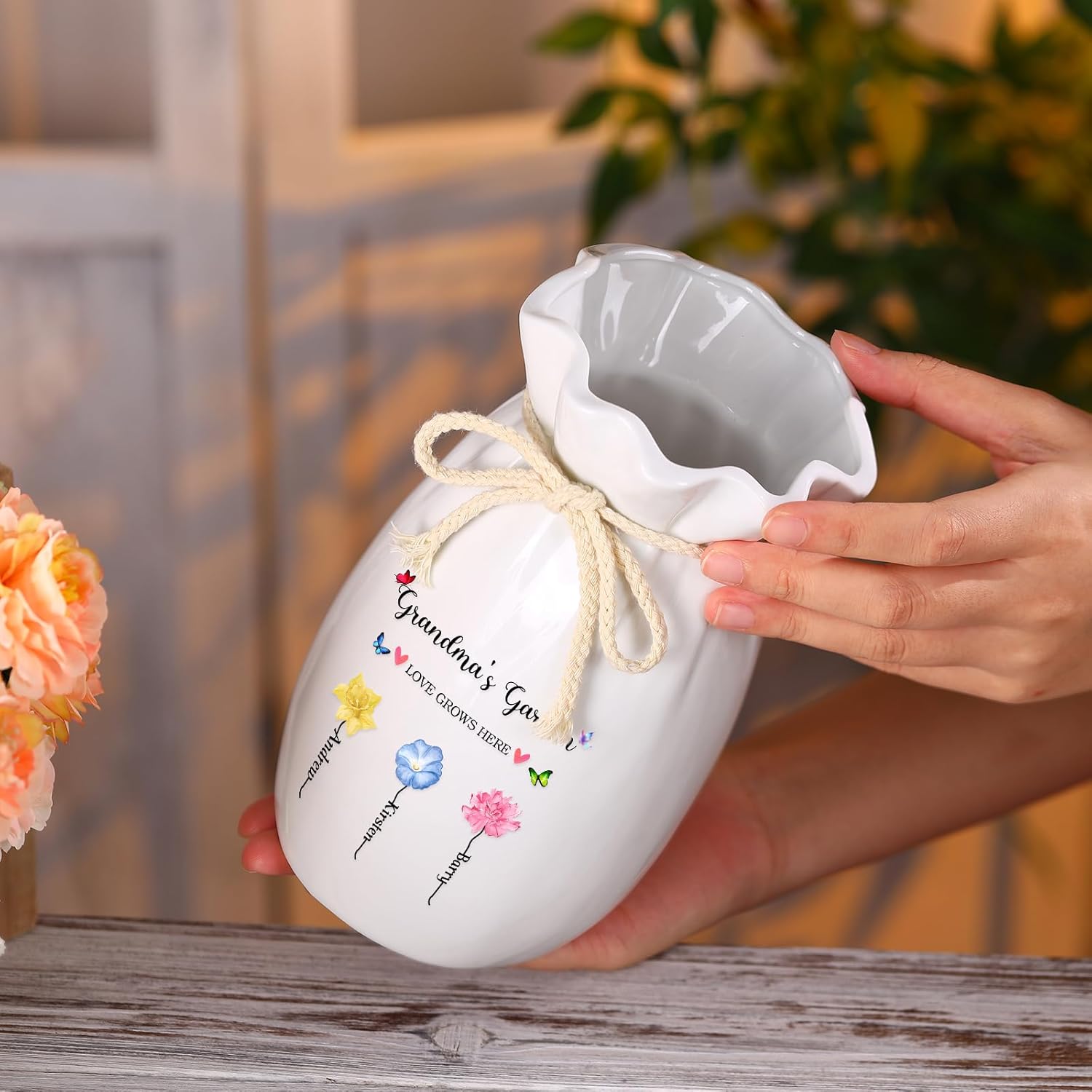 Personalized Garden Flower Vase for Women - Custom 2-6 NamesText Birthflowers Vase Gifts for Mom Mothers Day Housewarming New Home Decor Gifts for Women Her Grandma (3 Names - 4.33''x3.86''x7.68'')