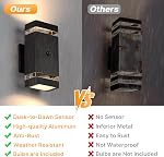 Lumières extérieures 1 Pack intégré LED Lumières de haut en bas, lampe murale extérieure noire moderne avec capteur de dusk à dawn lumière murale extérieure en aluminium pour porte Patio de porch