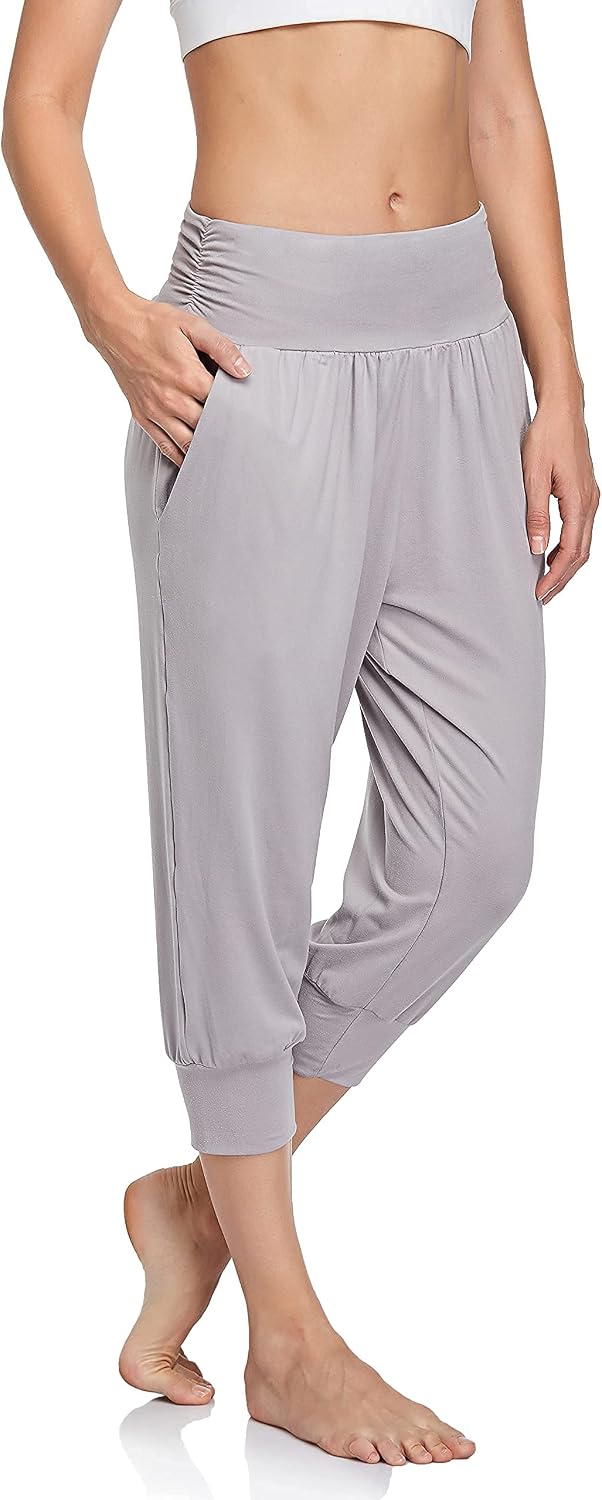 UEU Women's High Waist Summer Casual Loose Capri Yoga Pants Comfy Lounge Cropped Capris Jogger Sweatpants with Pockets