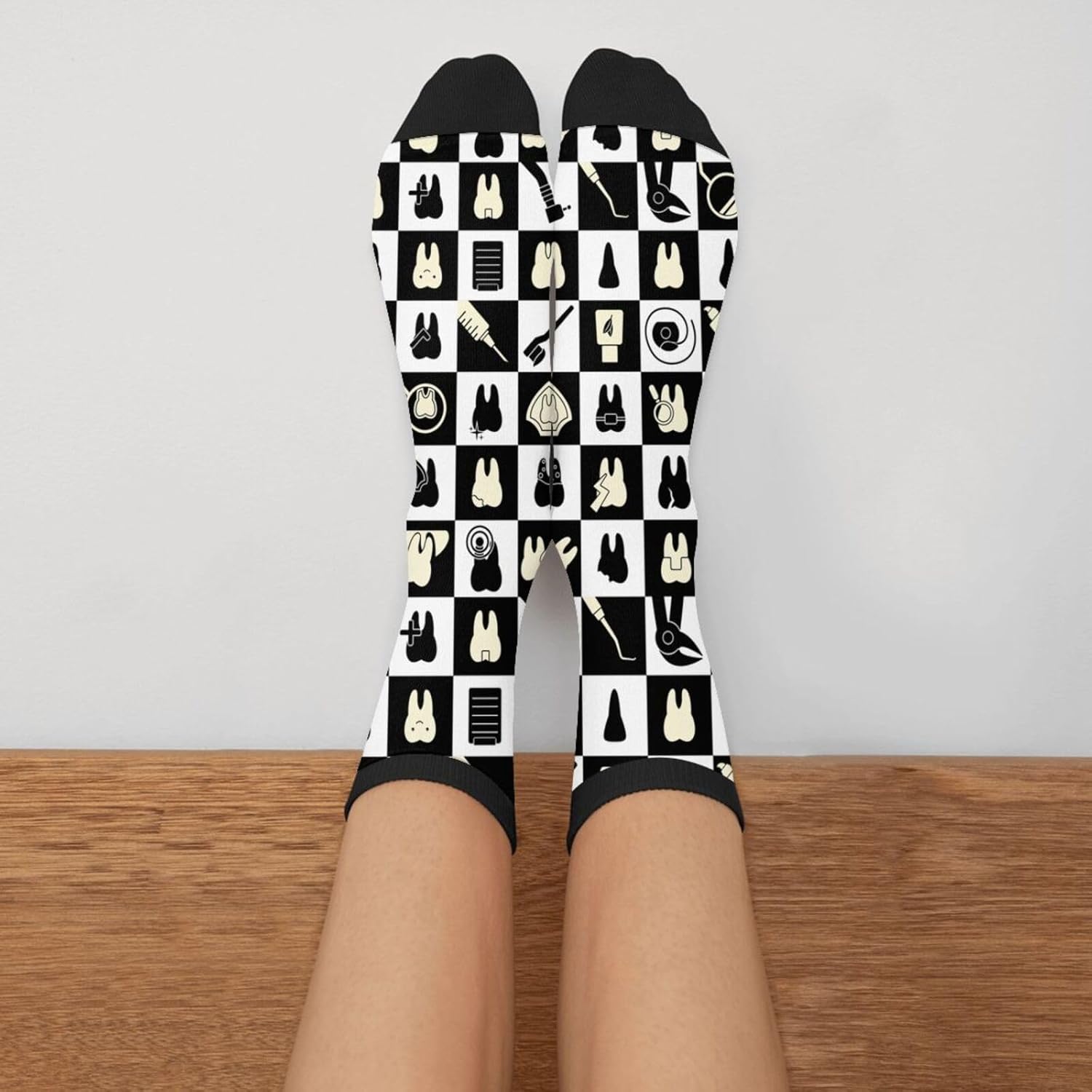 Aoojanu Graffiti Wall, Hip Hop Art Novelty Crew Socks Casual Funny Crazy Dress Socks - Image 3