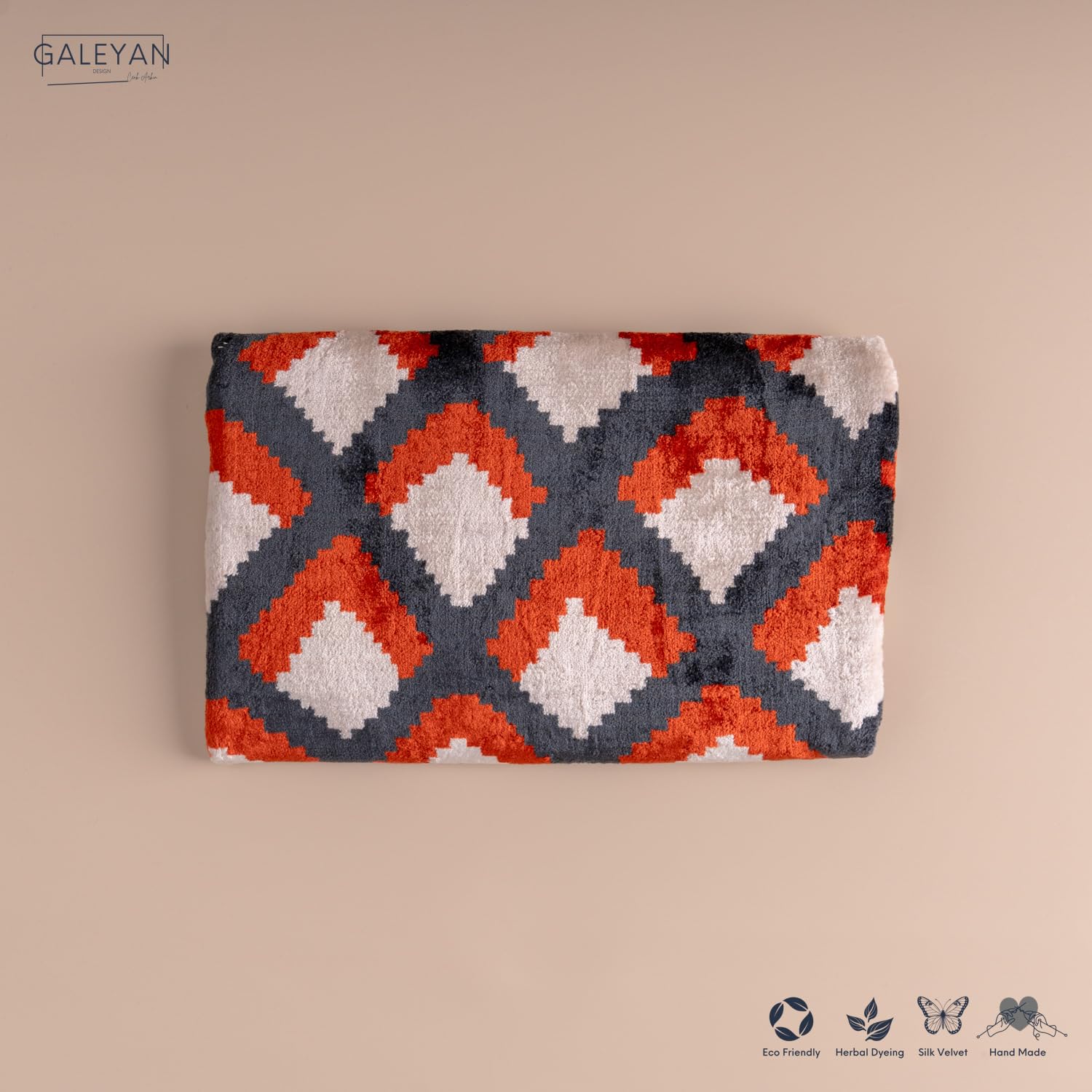 Bolso Ikat de terciopelo de seda hecho a mano, estilo sobre, diseño bohemio, patrón étnico, opción de correa de cadena, bolso de mano de fiesta de noche, bolso de mano de alta calidad, blanco