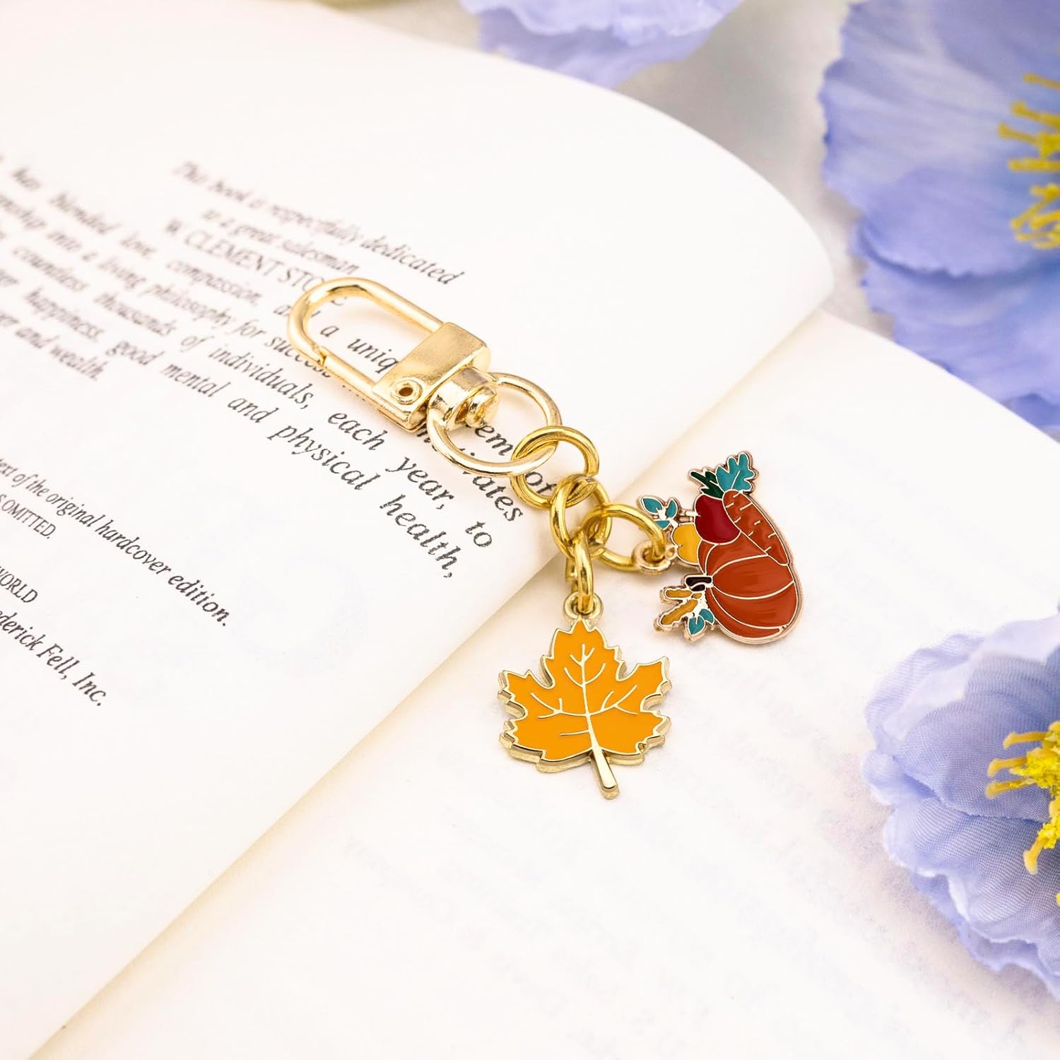 Pumpkin Keychain Metal Alloy Cute Map Leaf Thanksgiving Keychain Fall Bag Charms Keyring Jewelry Accessory With Clasp Fall Gifts For Women Man Charm Chain For Kindle - Image 8