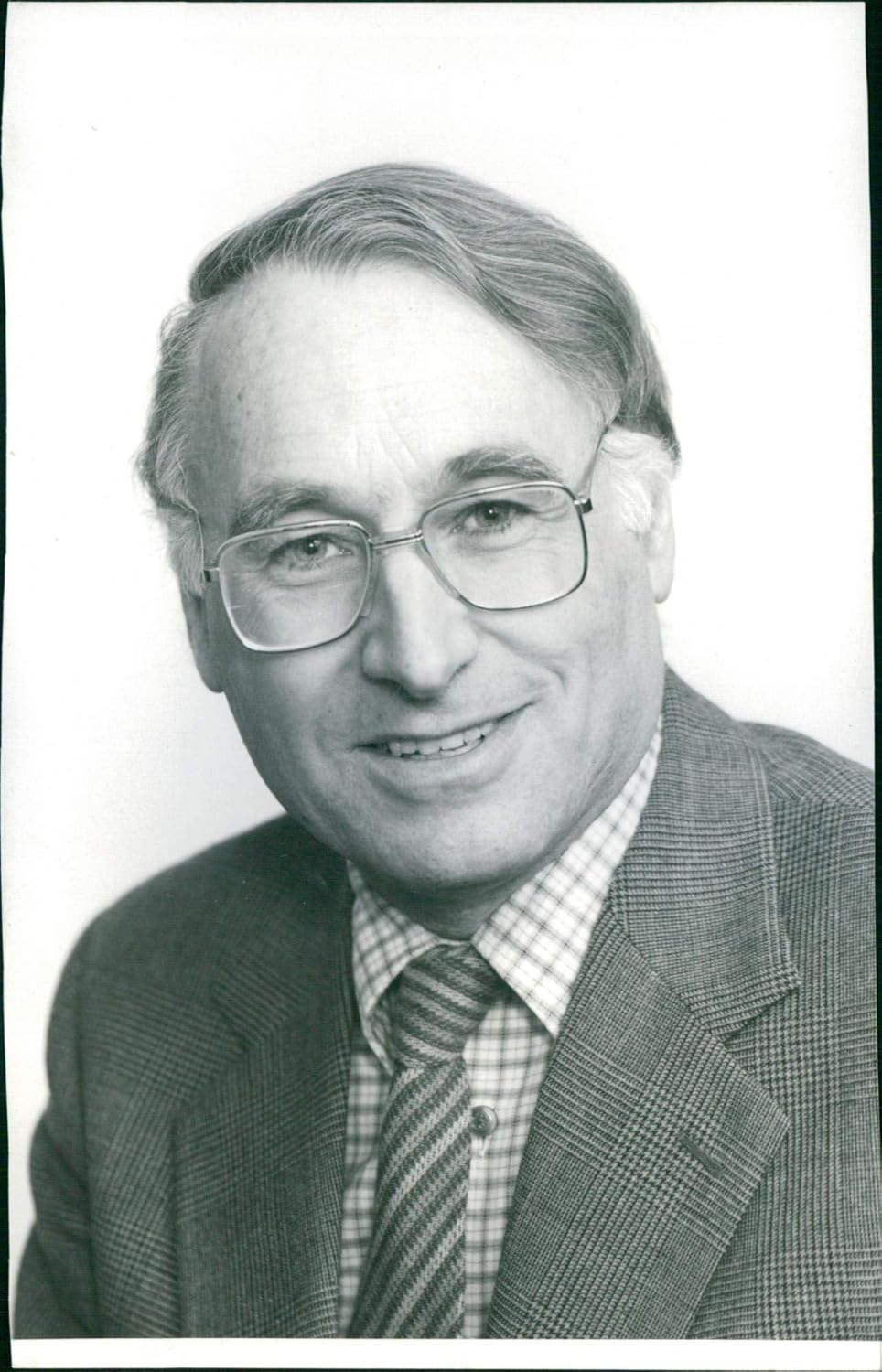 Professor Colin Leakey - Vintage Press Photo : Amazon.co.uk: Home & Kitchen