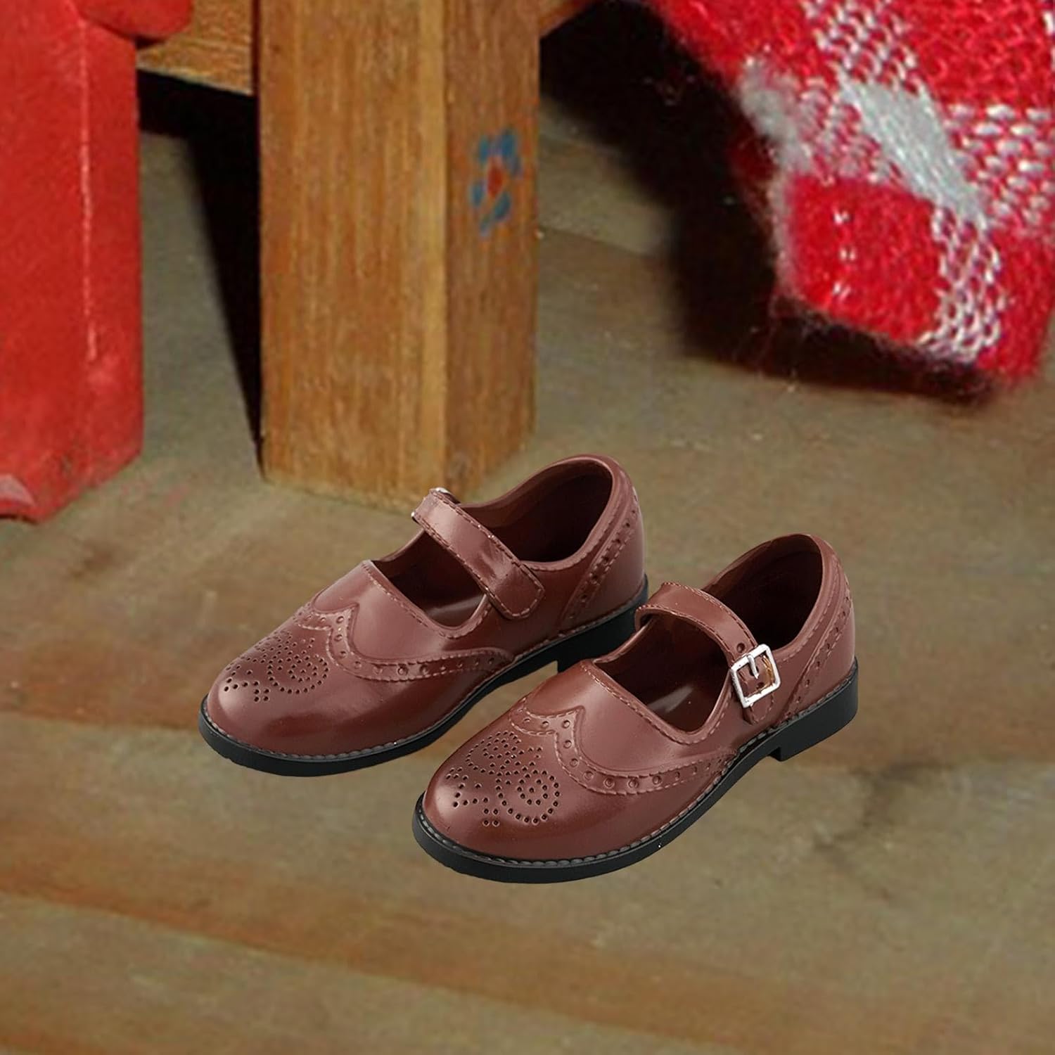 Miniature Doll Shoes Classic British Brogue 1/4 Scale Collectible Figure Shoes Model Unisex PVC Wear Resistant Suitable for BJD Male and Female Doll P, Brown