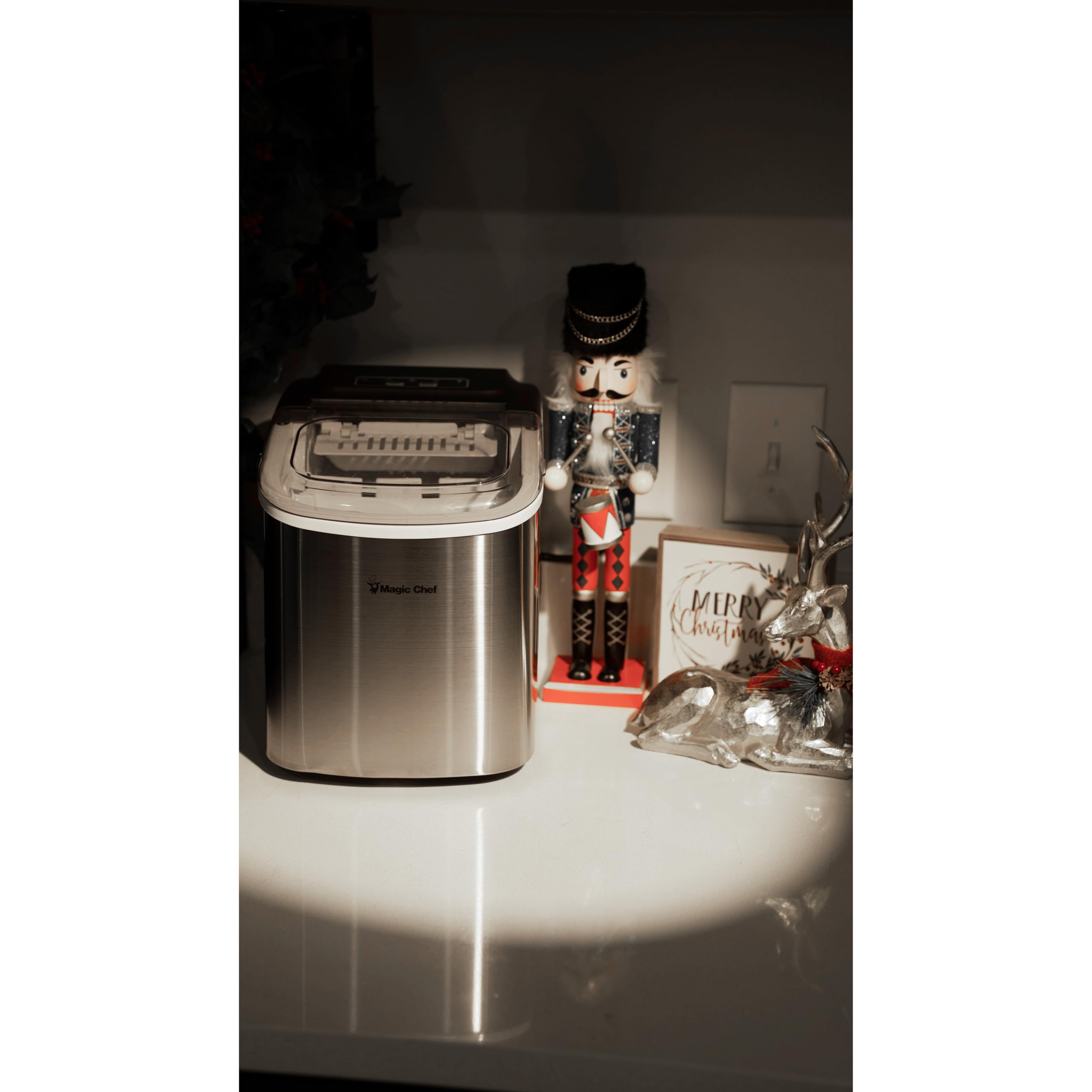 27 Lb. Portable Countertop Ice Maker In Stainless on Fridge.com - View 5