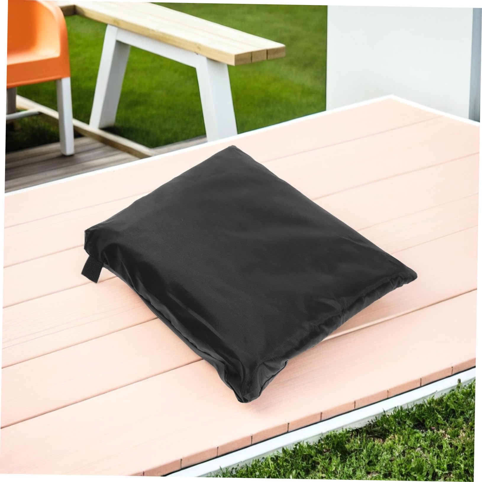 SEWACC Wasserdichte Schutzhülle für Terrassenschirme Outdoor Sonnenschirmabdeckung mit Reißverschluss Geeignet für Ampelschirme Garten und Poolbereich Robustes Polyester-material