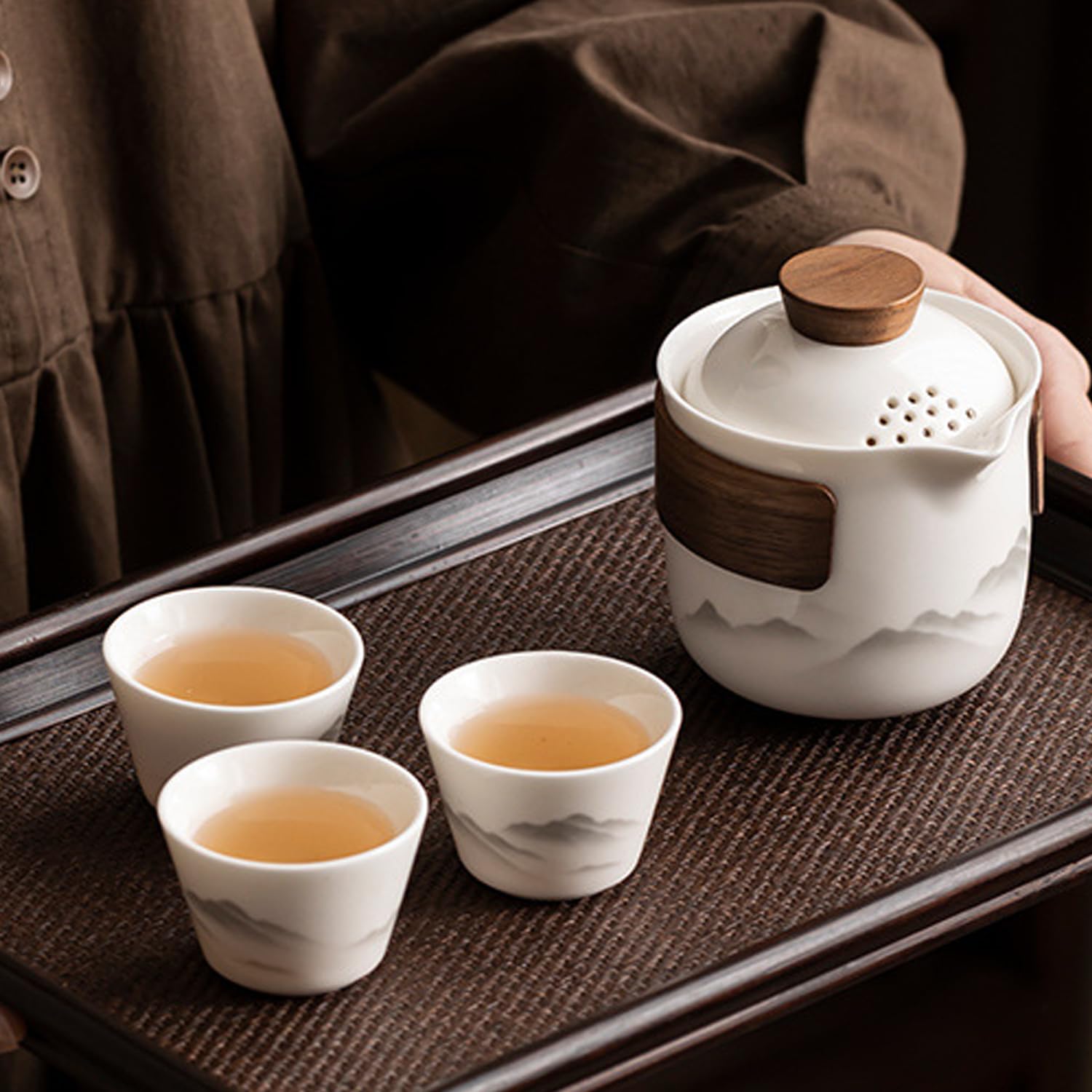 Set da tè in porcellana cinese Gongfu, set di teiera portatile in ceramica, portatile, tutto in uno, mini borsa da viaggio per viaggi, casa, regali, campeggio, picnic e ufficio, lavoro, hotel, amanti