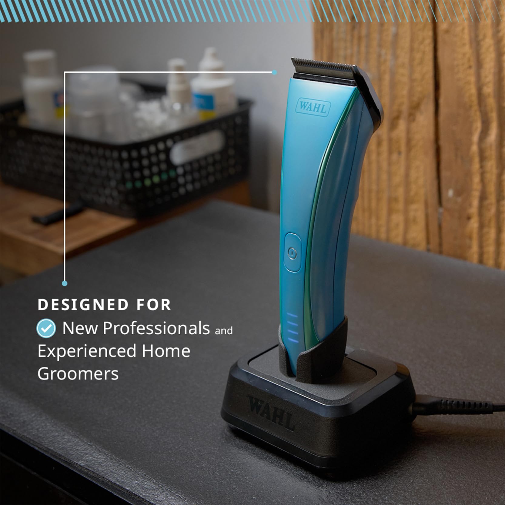 Wahl Motiva 2 Blue Ivy - Tosatrice Professionale per Animali - Tosatrice Cordless per Toelettatura di Cani con Lama 5 in 1, 3 Ore di Autonomia e Display Digitale - Adatta per Cani, Gatti e Cavalli