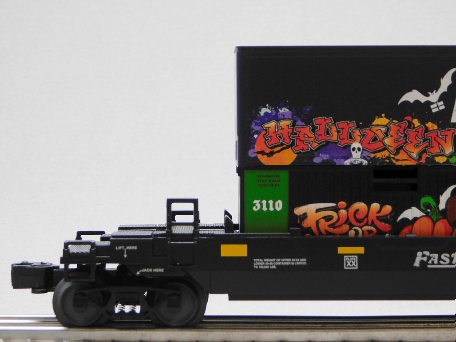 Lionel Fast Fright Halloween Graffiti Maxi-Stack O Gauge 2323050-F