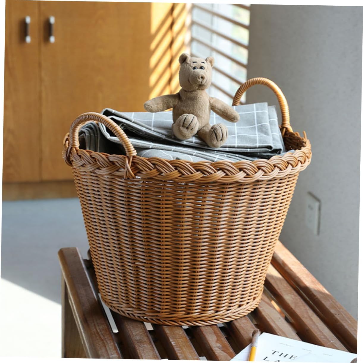 Simulated Rattan Woven Laundry Basket with Handle Japanese Style Dirty Clothes Hamper Storage Container for Home Use for Bedrooms and Laundry Rooms