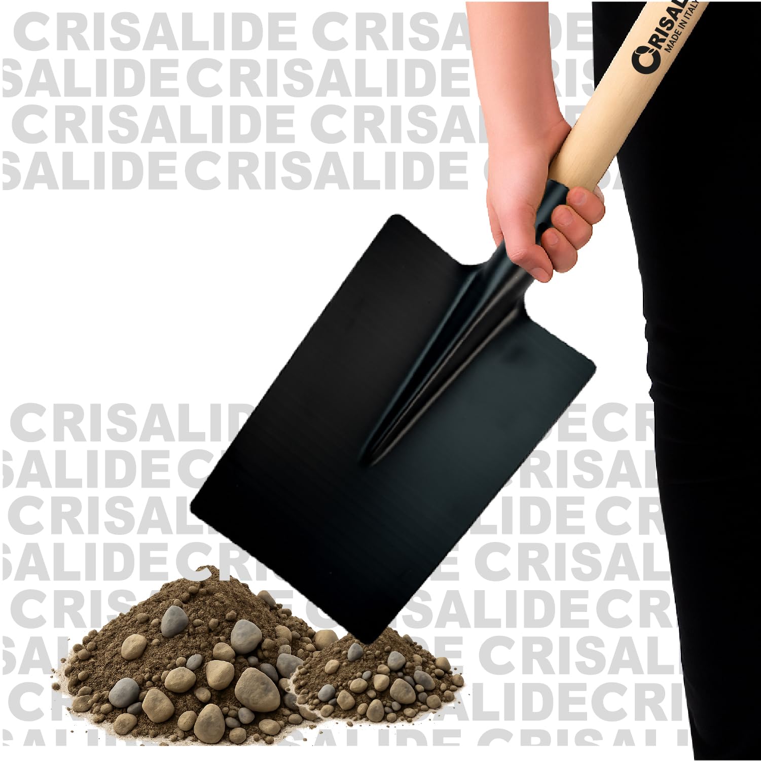 Crisalide® - Vanga Nera da Giardino con Manico in Legno di Faggio 135 cm – Scocca in Acciaio Verniciato Rinforzato, Attacco Conico con Vite Inclusa, Ideale per Terreni Duri, Rocciosi ed Erbosi