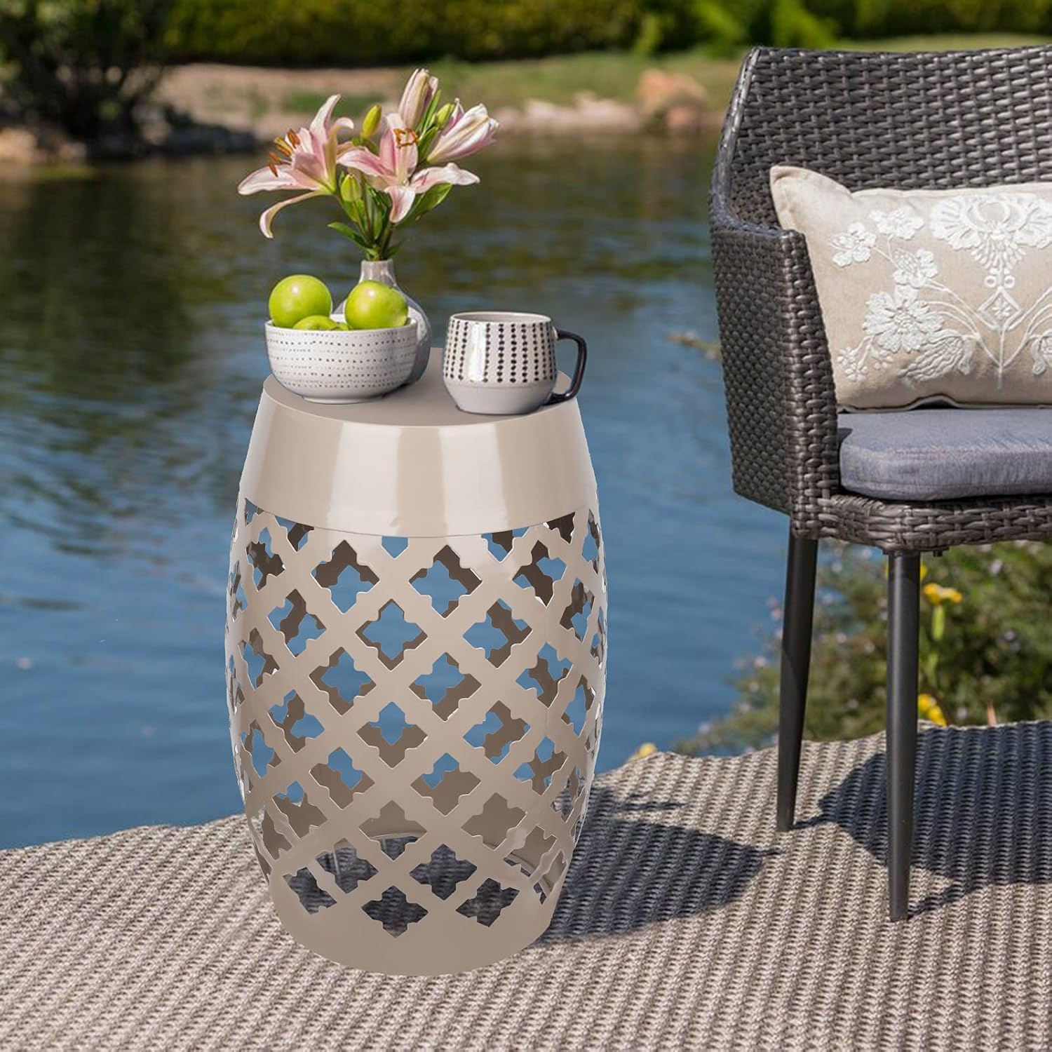 Vipush Outdoor Lace Cut Iron Side Table,Patio Garden Stool Coffee End Table Nightstand for Small Spaces,Living Room,Front Porch,Poolside,Brown : Patio, Lawn & Garden