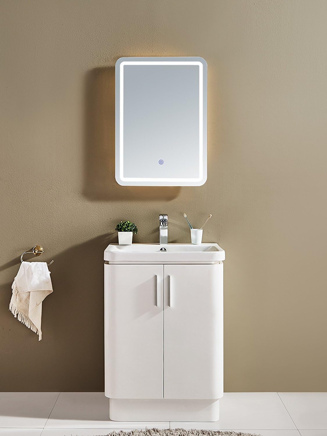 GRACIAS HOME 500 x 700mm hotel quality Slim Design Wall Mounted Led Illuminated Mirror with Demister Pad Touch Switch Bathroom Cloakroom Mirror with Light