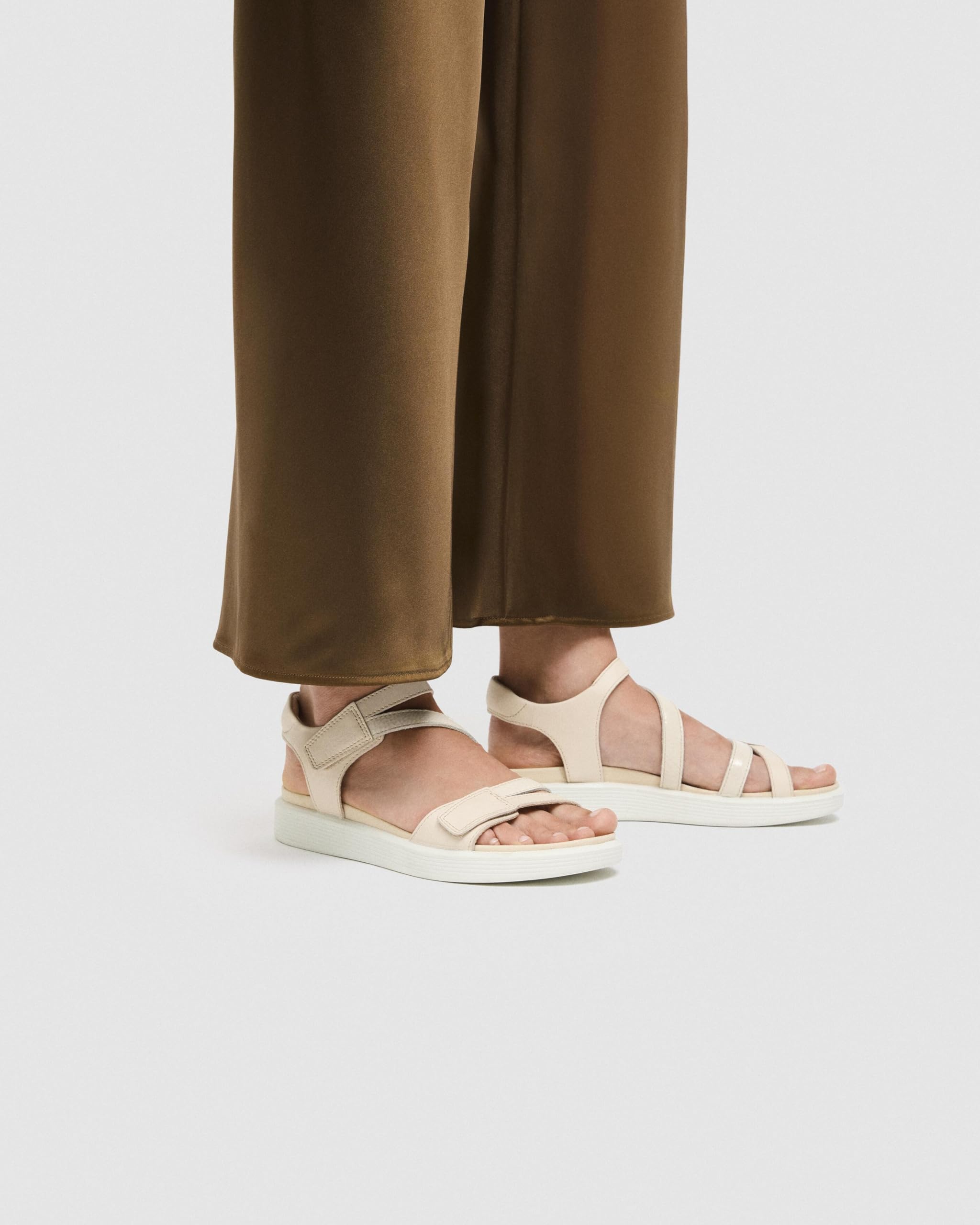 ECCO Kobiety Soft Sandal 3-strapSandał