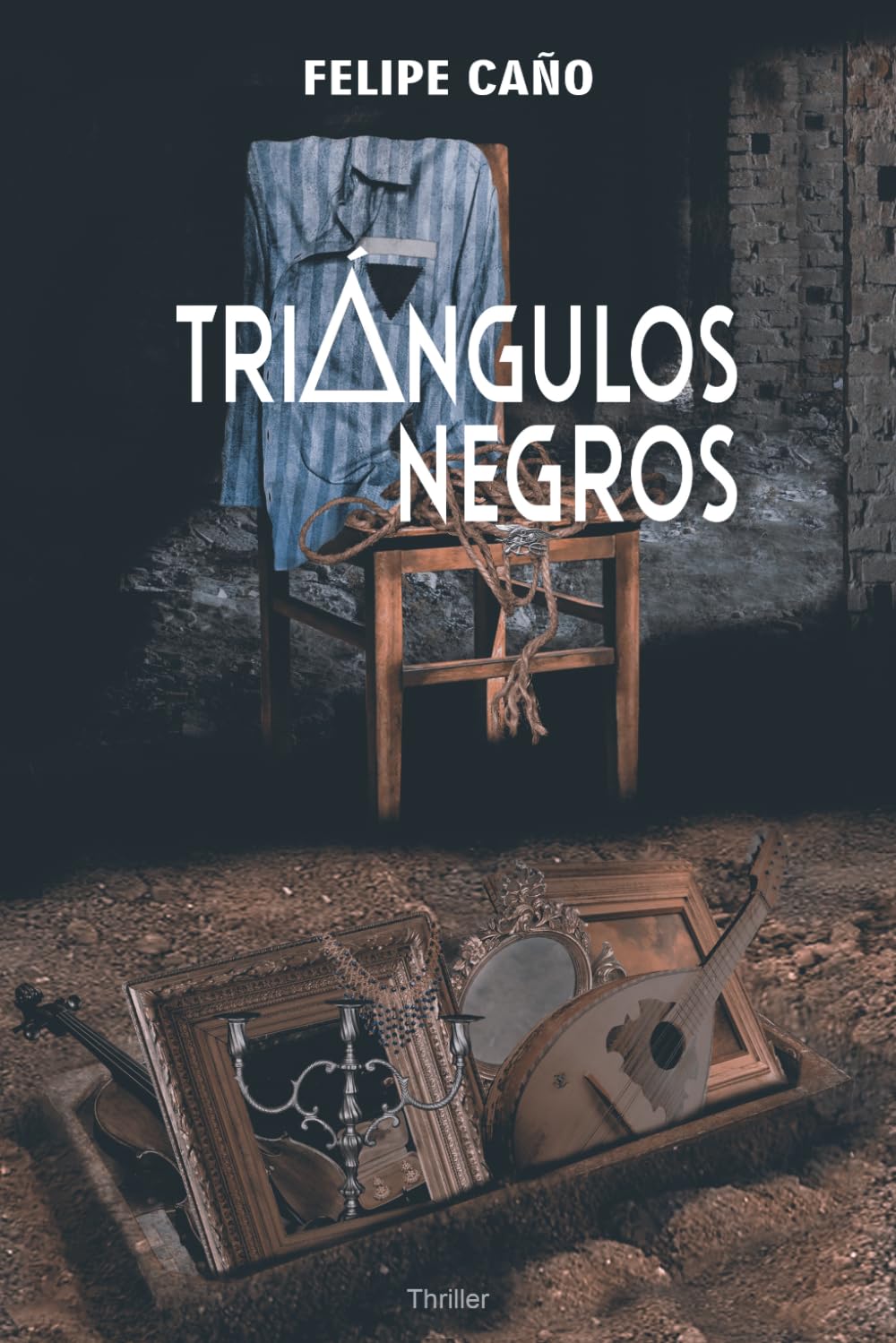TRIÁNGULOS NEGROS: Un thriller psicológico de suspense con giros inesperados