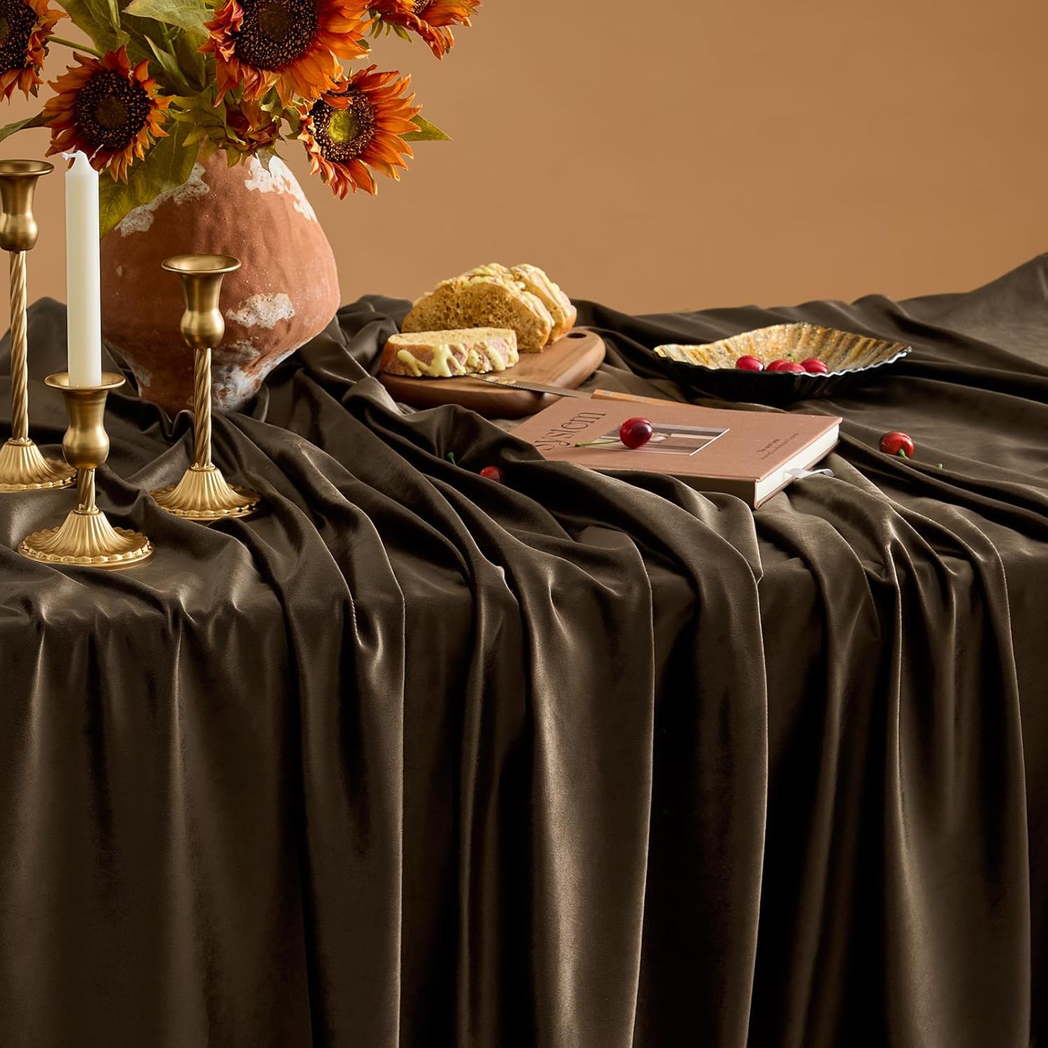 Brown Velvet Tablecloths Rectangular French Luxury Solid Table Cloth Vintage Retro Farmhouse Rustic Country Tablecloth Washable Table Cover for Party Kitchen Dinning Tabletop Decor,55x102 Inch,Fall