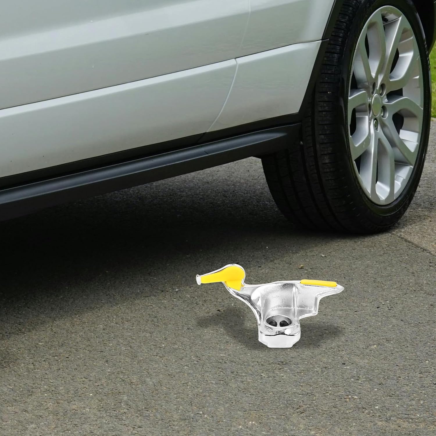 Automobile Tire Changer Bird Head Tool with Protective Pads Cast Steel and Plastic Multifunctional Tire Changing Tool for Vehicle