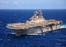 Home Comforts USS Boxer LHD-4 Wasp Assault Ship - Canvas Print - Vintage Art Reproduction, Wall Décor (10x14 inches) - Comes Stretched on the Canvas Bars