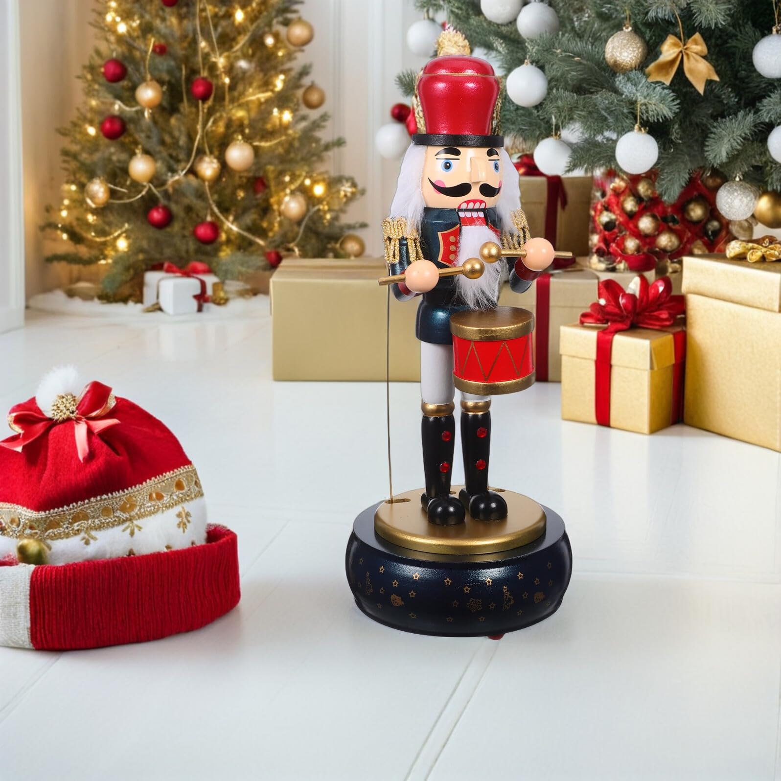 PRETYZOOM Schiaccianoci in Legno con Base Rotonda e Carillon Vento Decorazione Natalizia Musicale per Feste e Casa Figurina Soldatino Tradizionale per Atmosfera Calda e Festiva