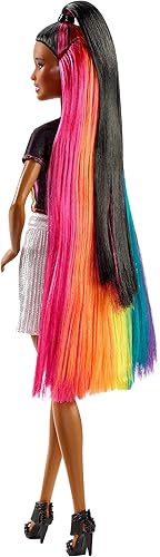 Miniatura 15 de Barbie Muñeca Rainbow Sparkle Hair con cabello castaño extra largo de 7.5 pulgadas con un arco iris oculto de cinco colores, gel brillante y peine y